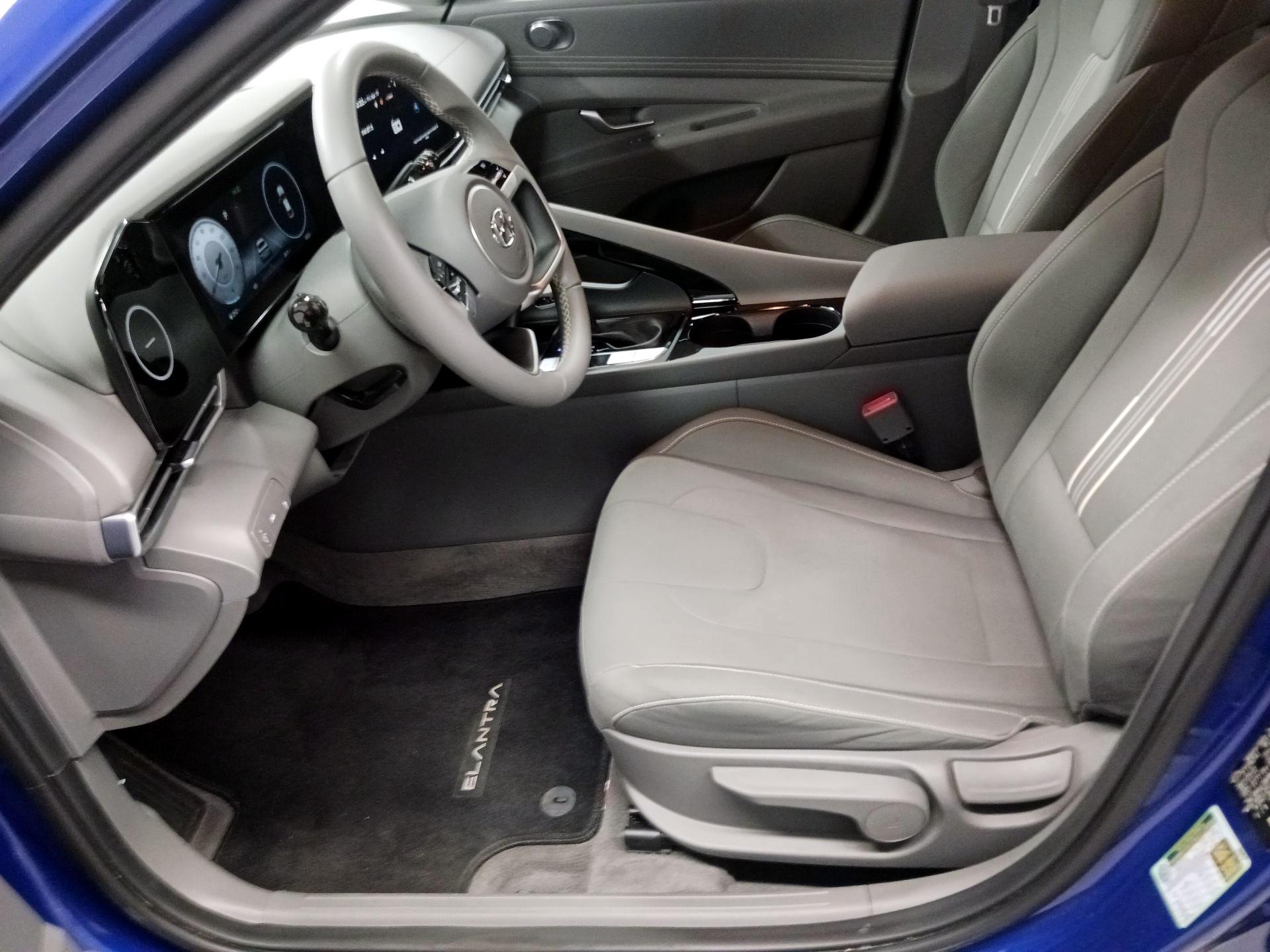 Thumbnail: 2023 Hyundai Elantra - 11