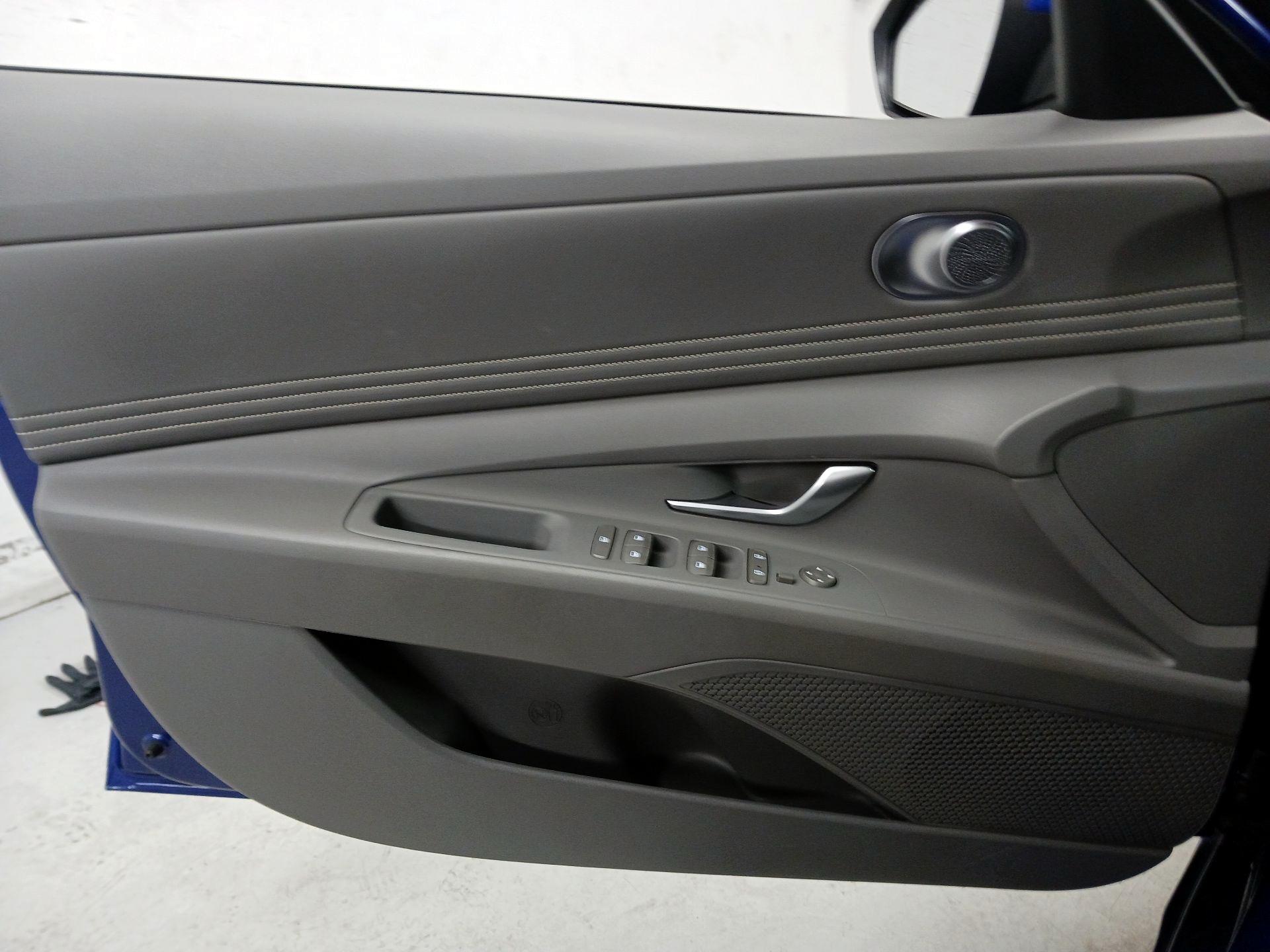 Thumbnail: 2023 Hyundai Elantra - 12