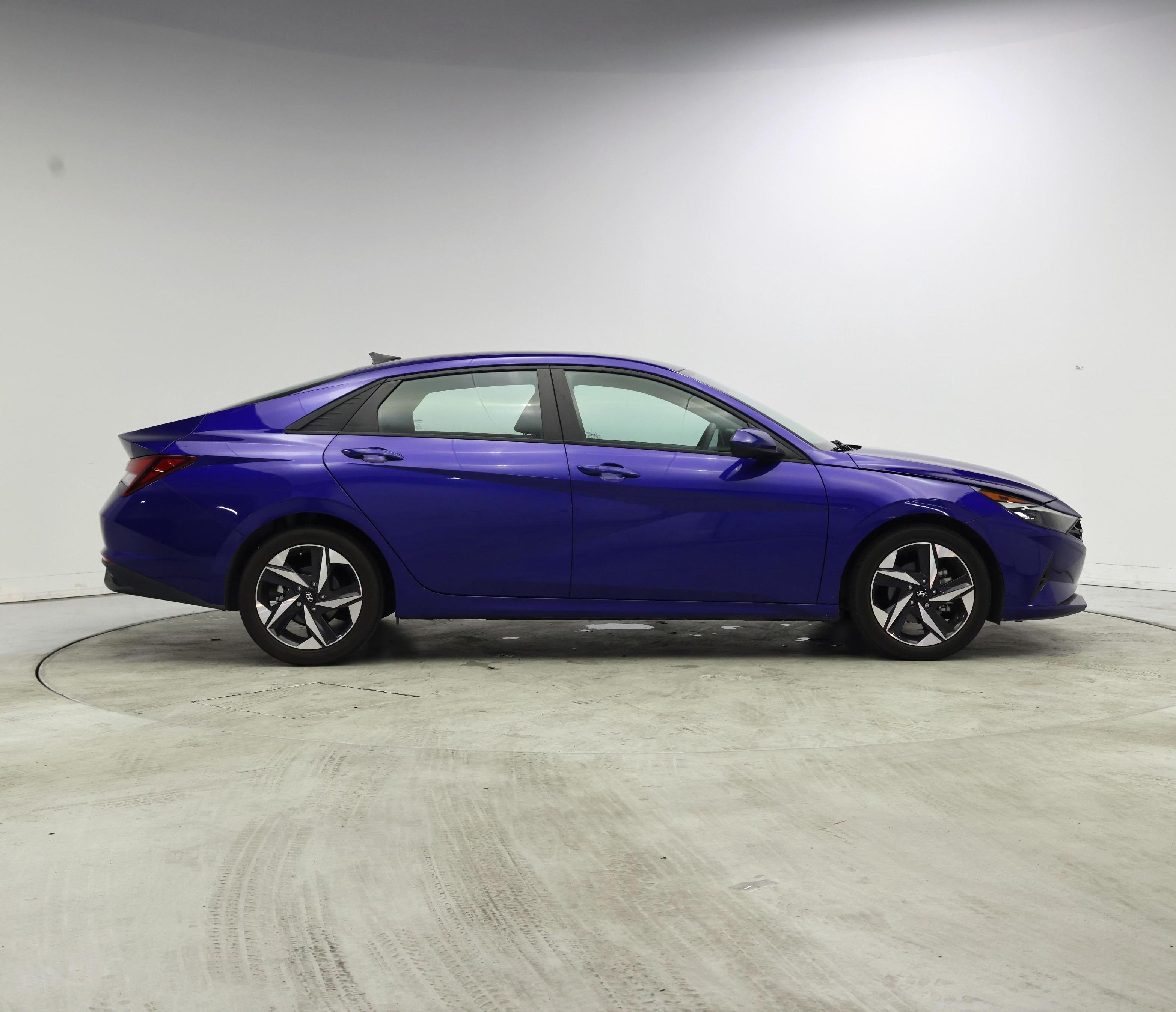 Thumbnail: 2023 Hyundai Elantra - 7