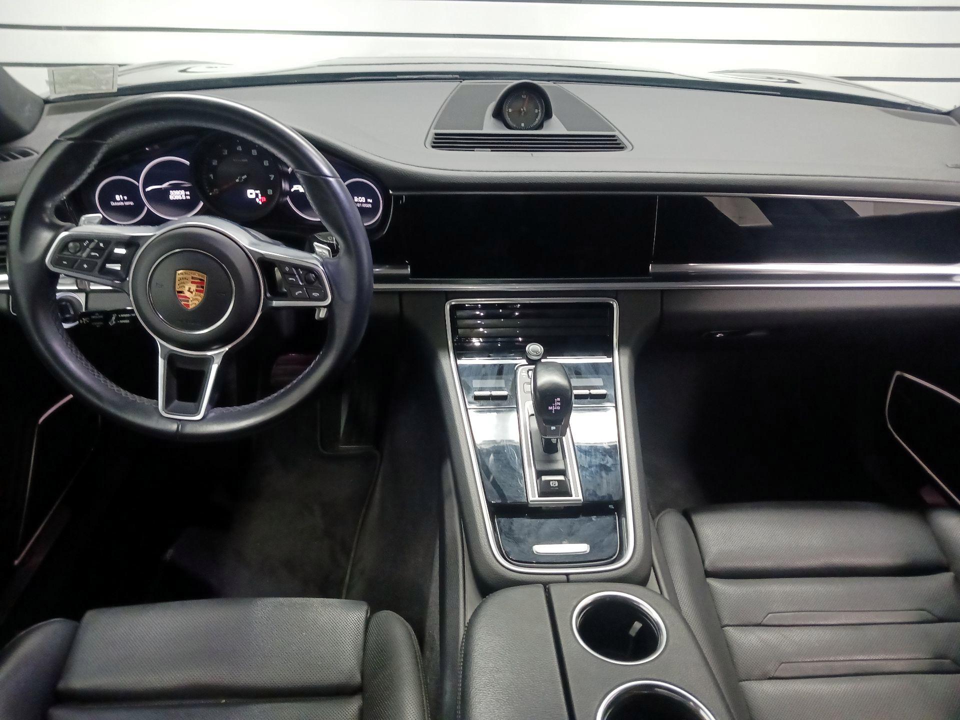 Thumbnail: 2019 Porsche Panamera - 9