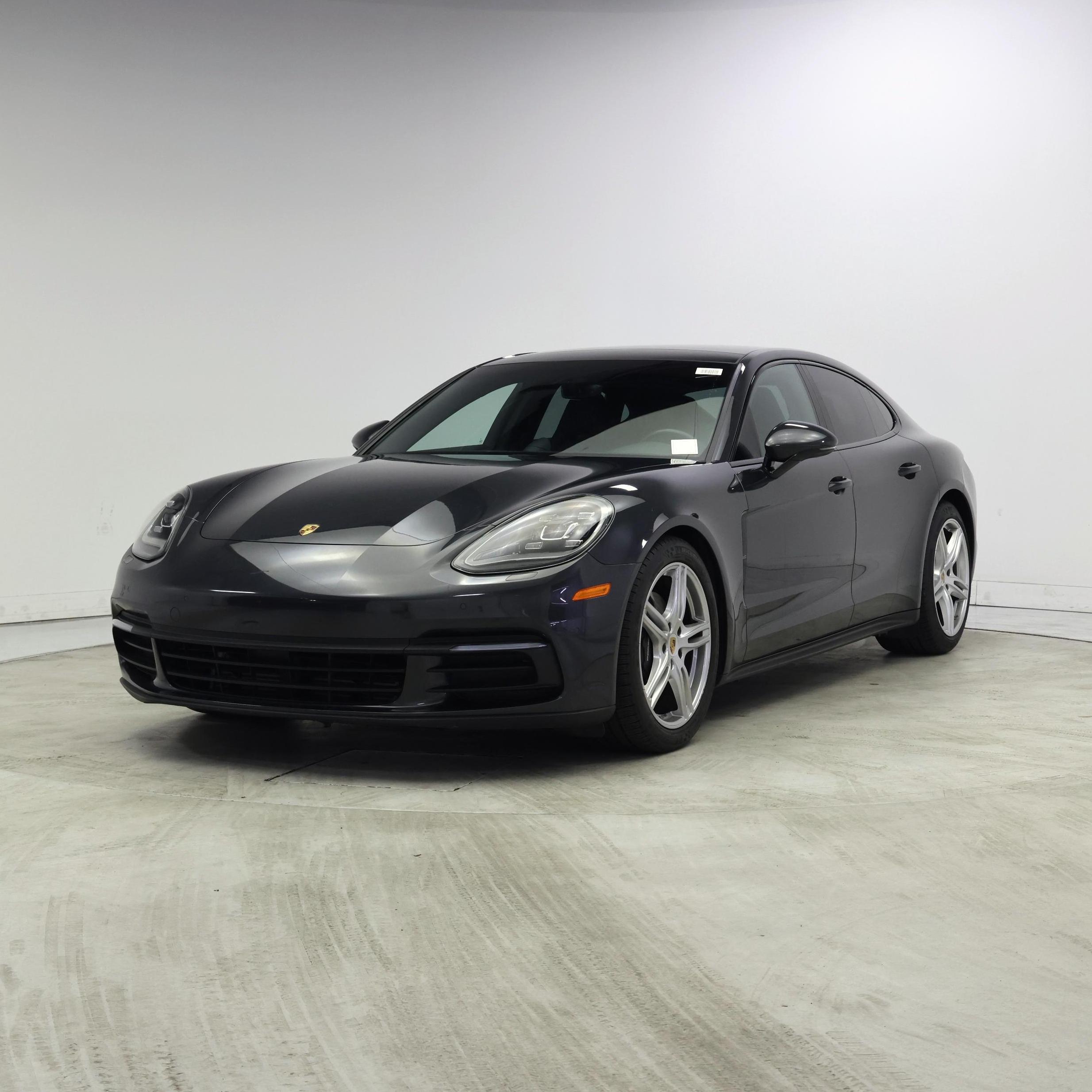 Thumbnail: 2019 Porsche Panamera - 4