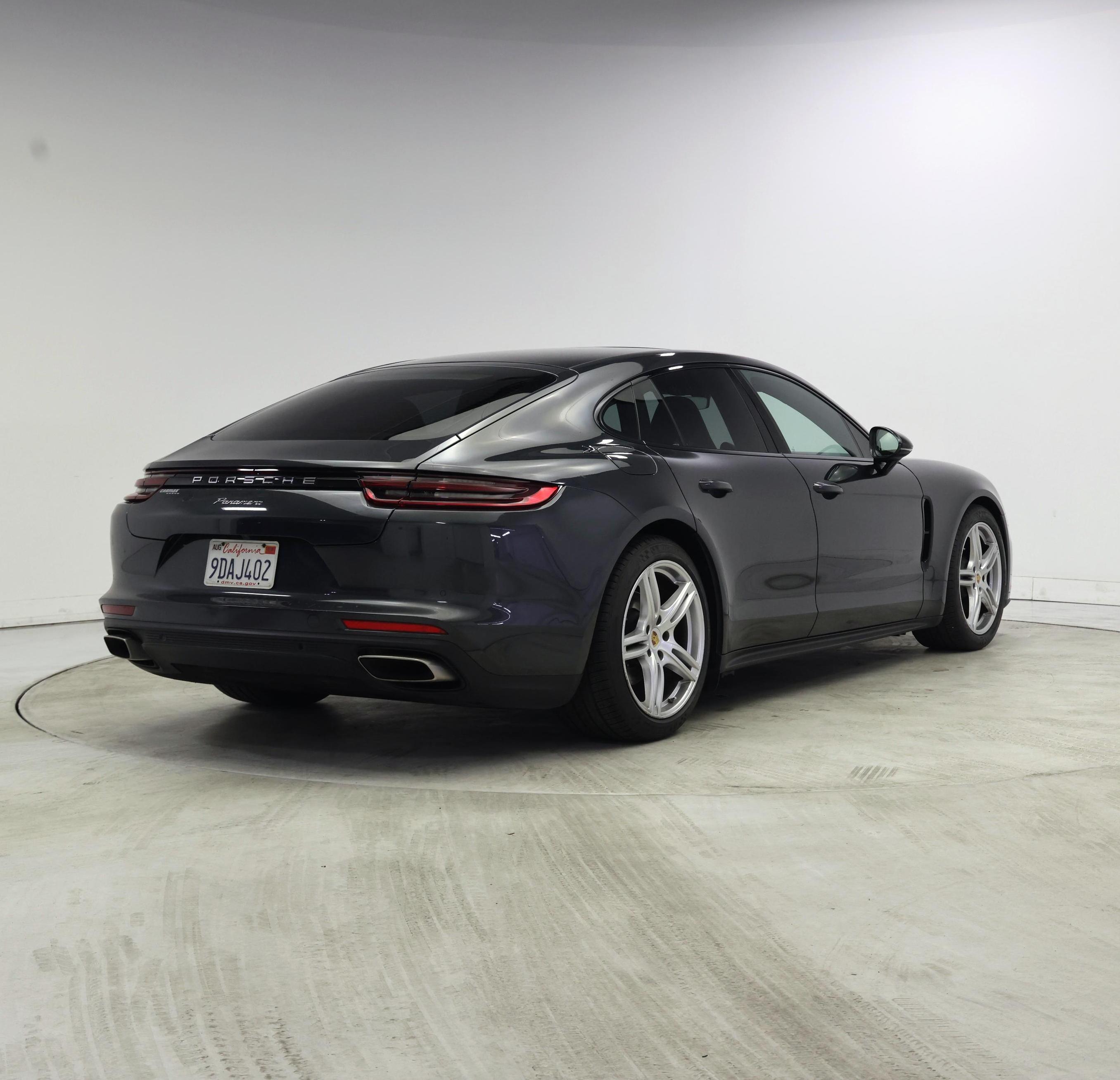 Thumbnail: 2019 Porsche Panamera - 8