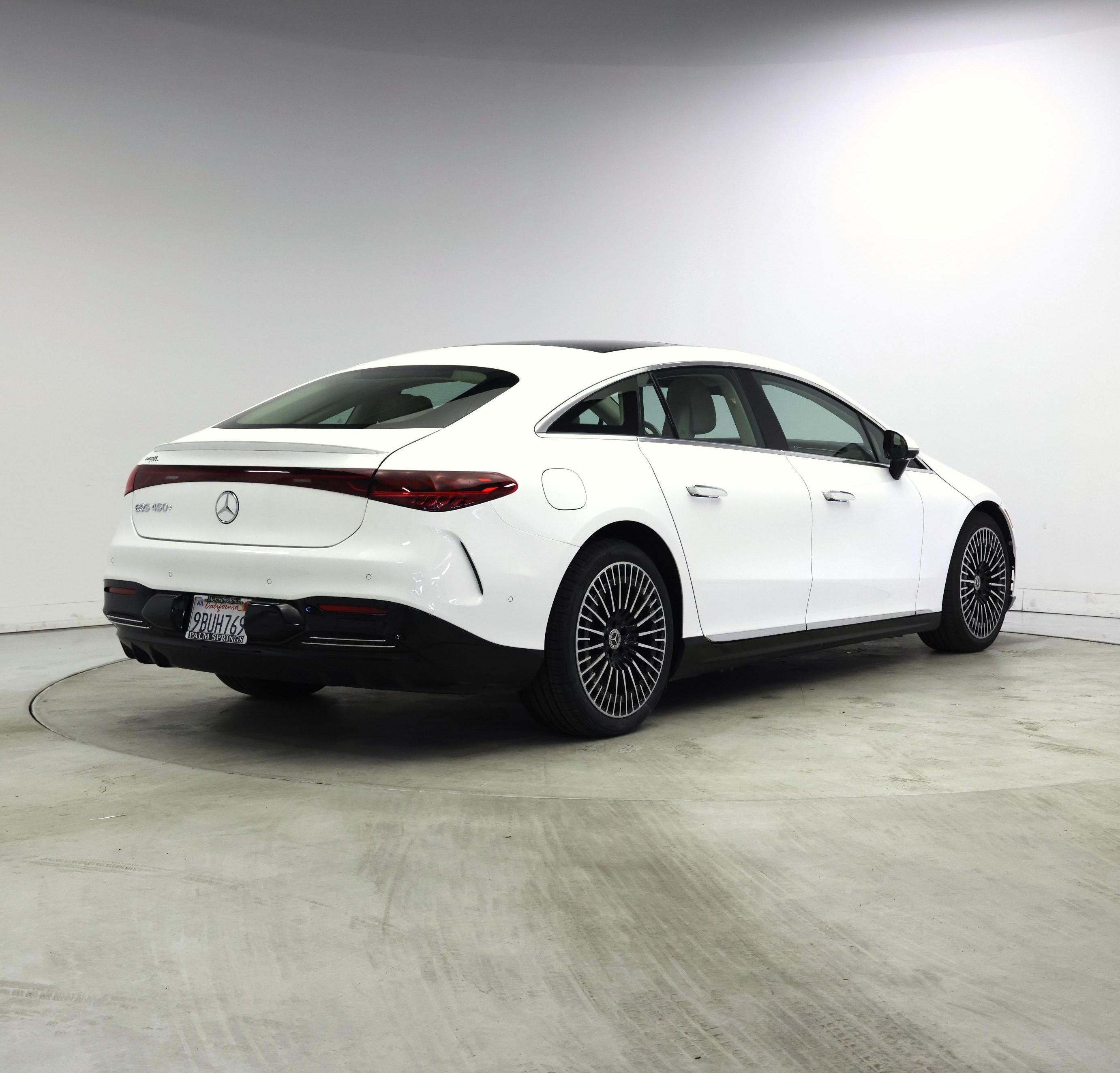 Thumbnail: 2022 Mercedes-Benz EQS - 8
