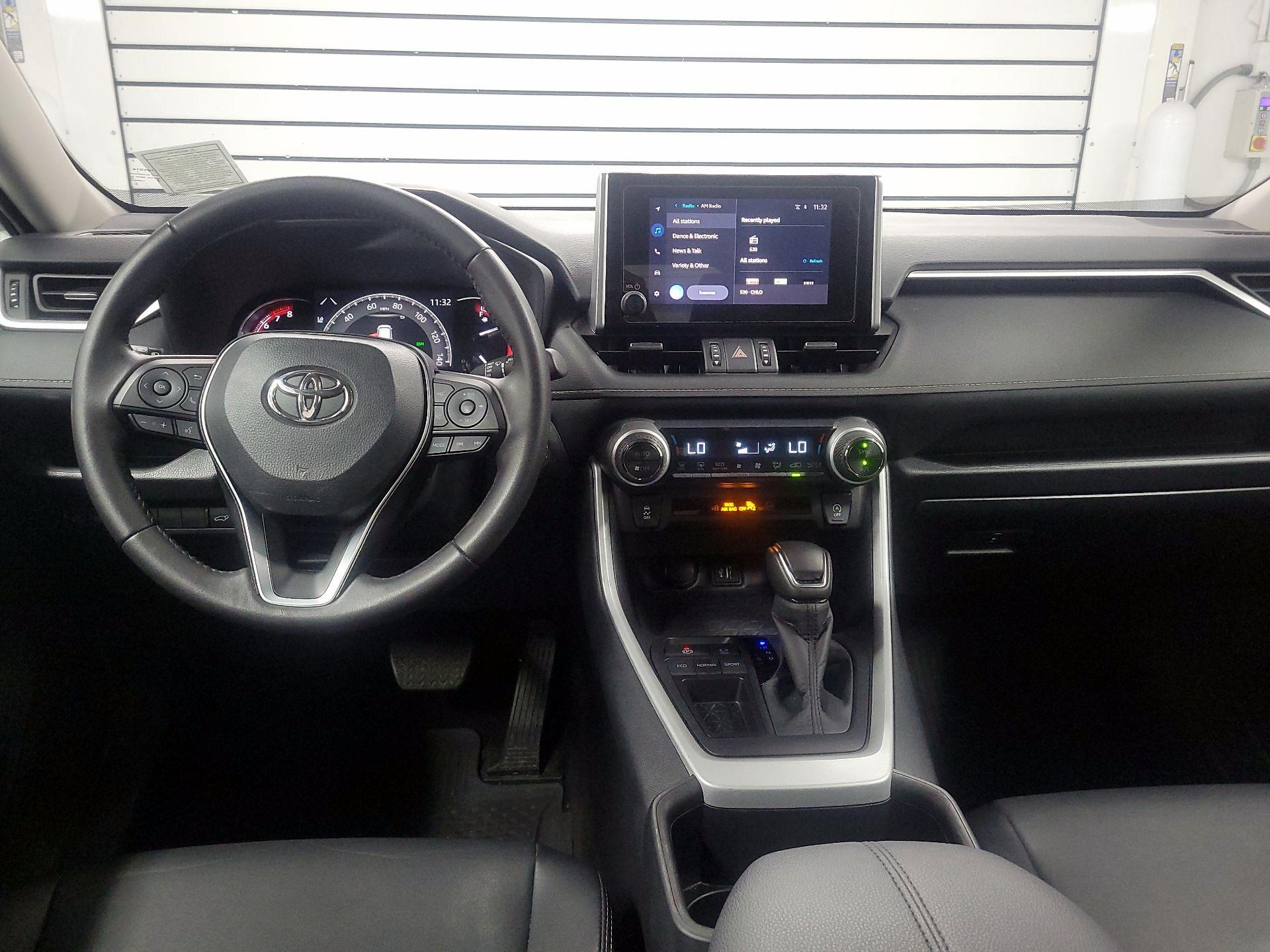 Thumbnail: 2025 Toyota RAV4 - 9