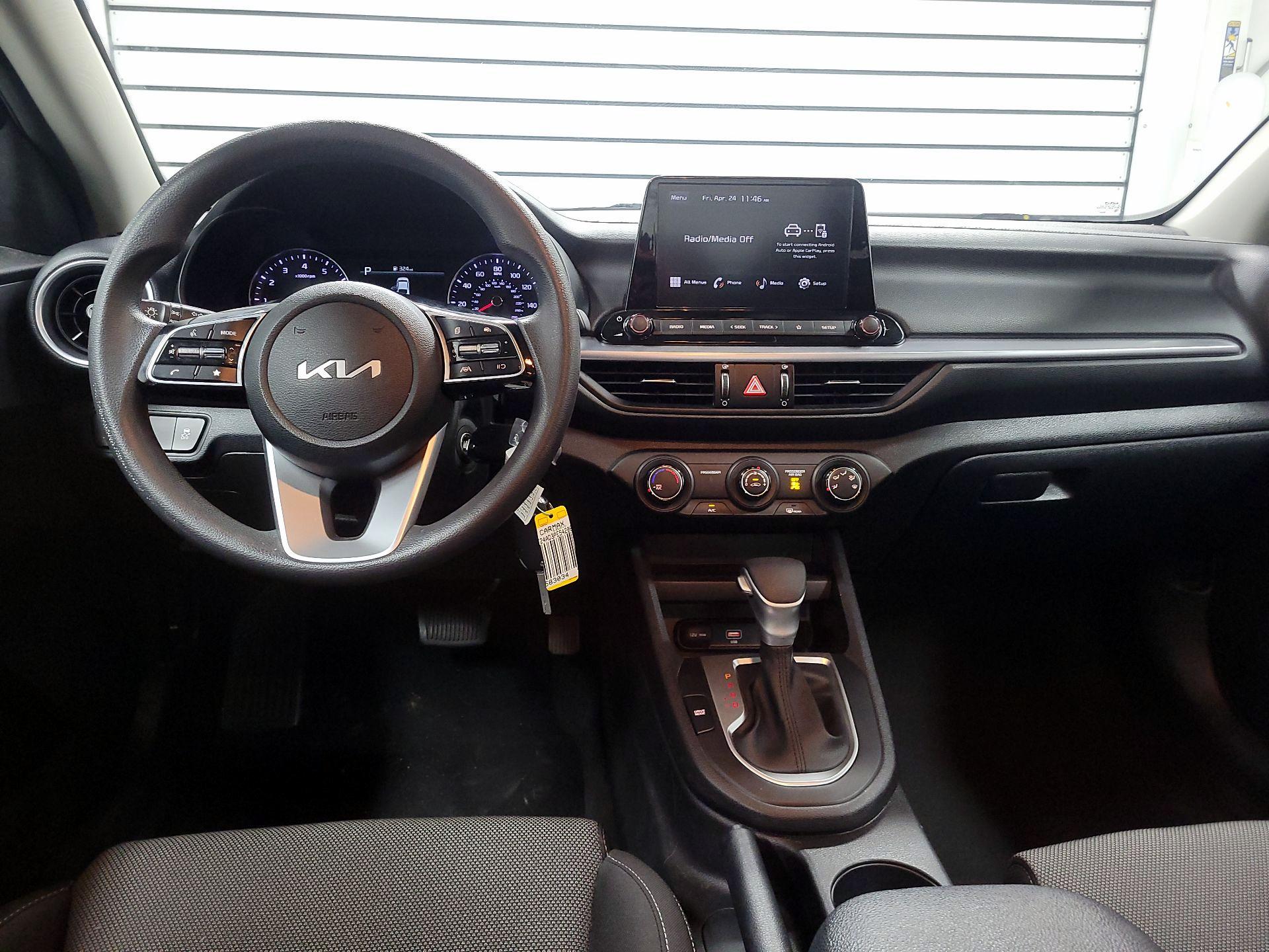 Thumbnail: 2023 Kia Forte - 9
