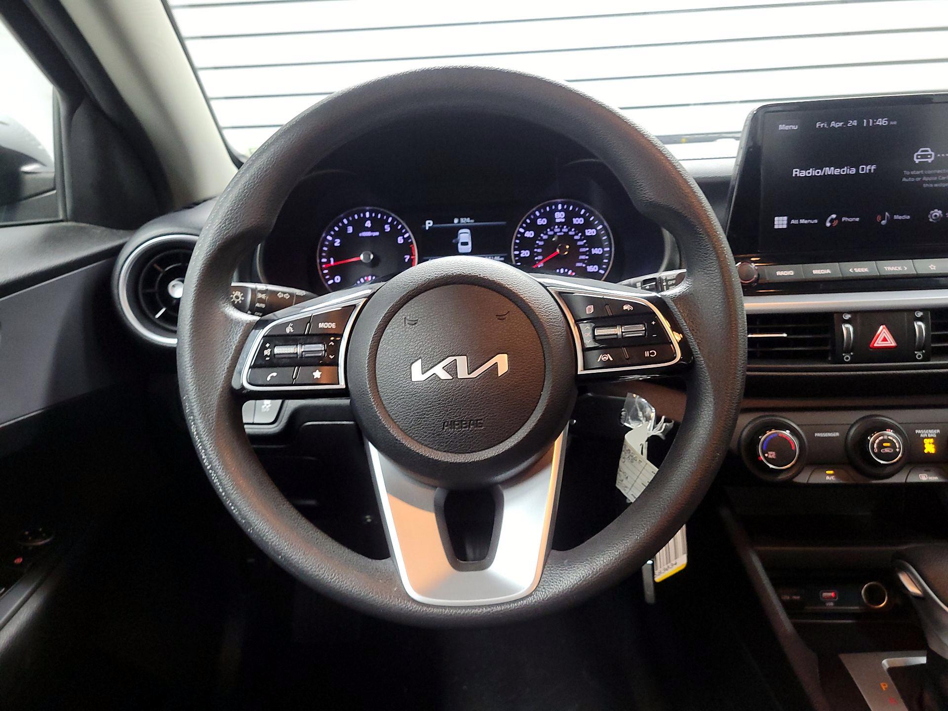 Thumbnail: 2023 Kia Forte - 10