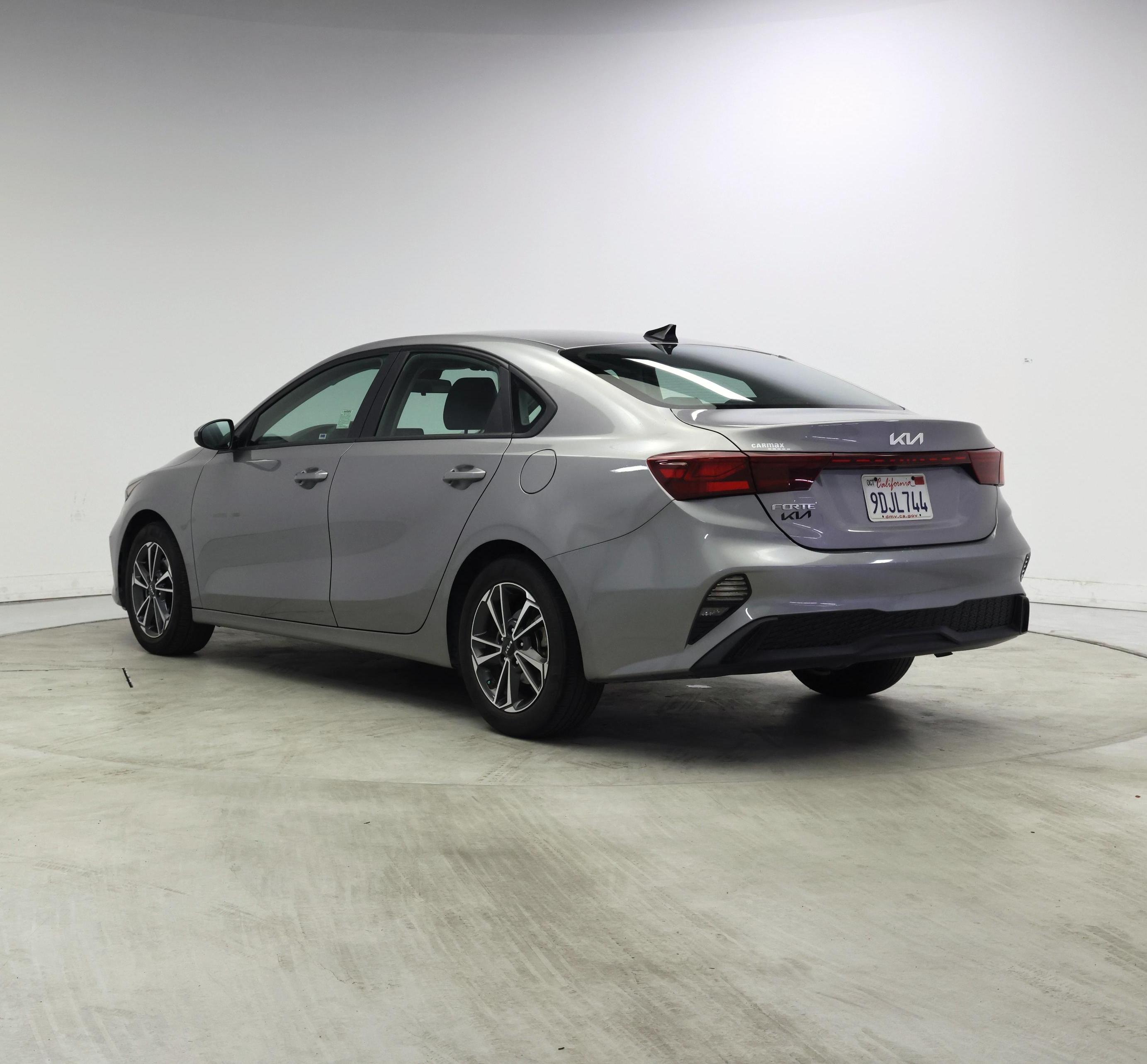 Thumbnail: 2023 Kia Forte - 2