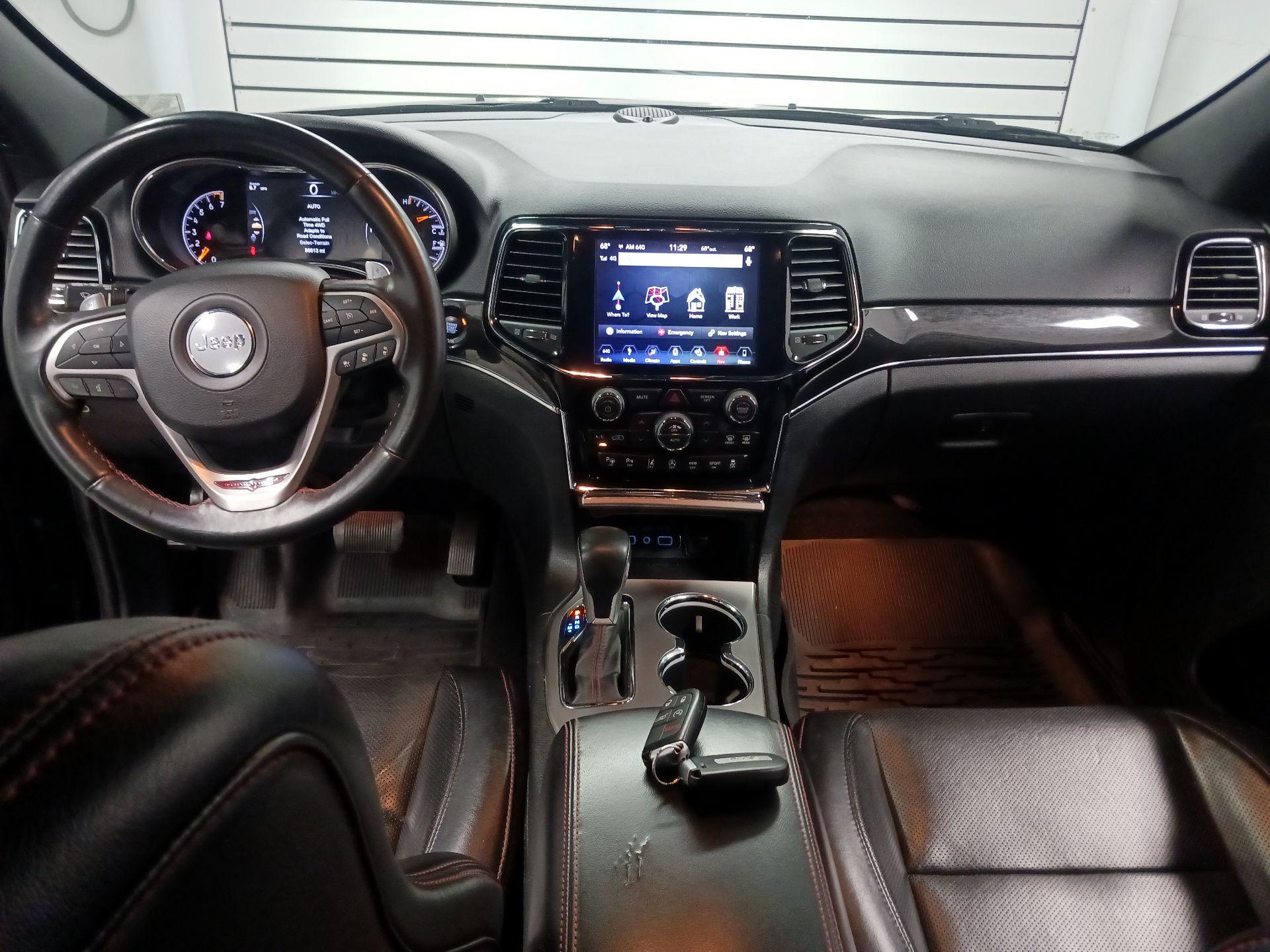 Thumbnail: 2019 Jeep Grand Cherokee - 9