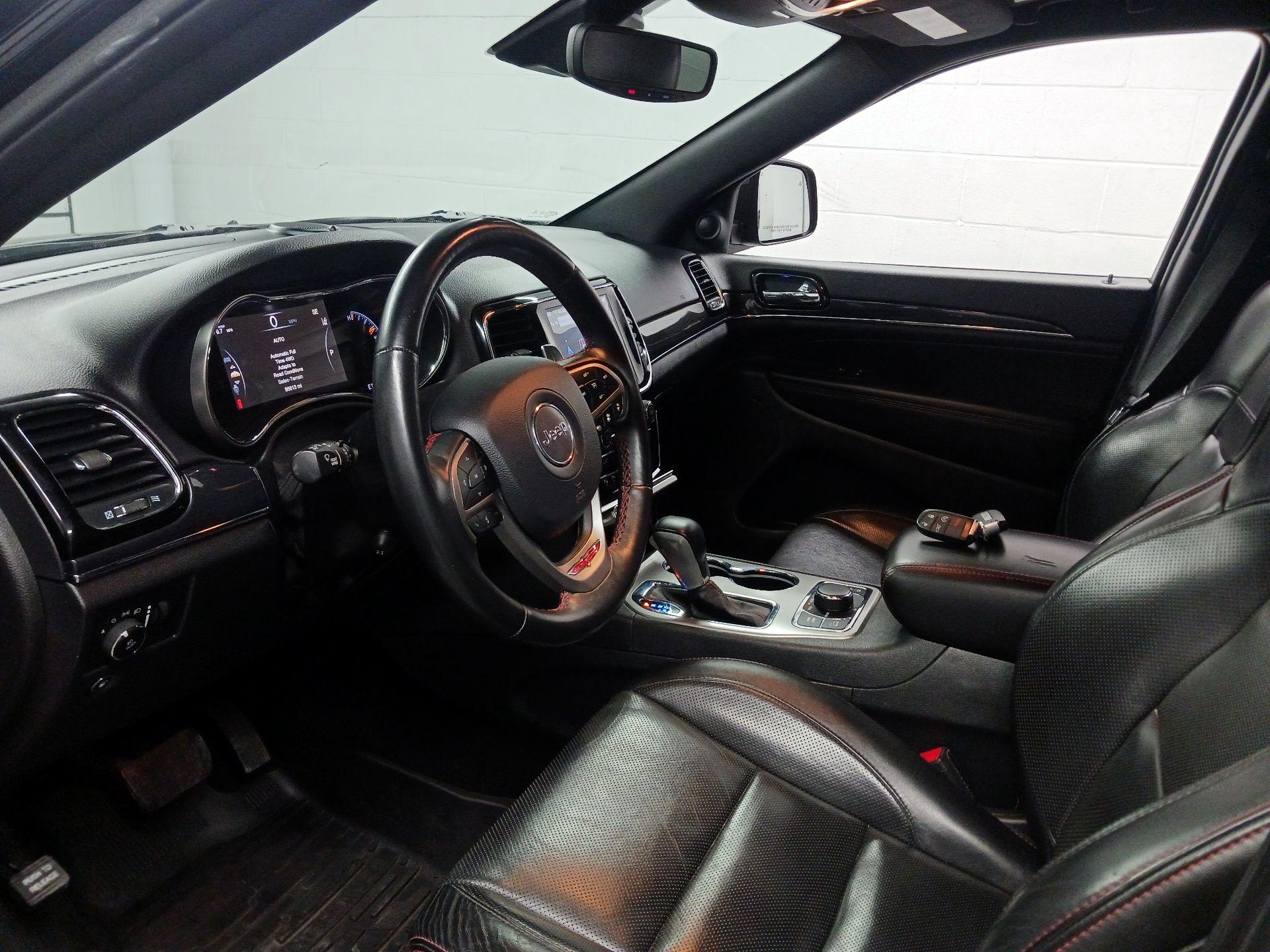 Thumbnail: 2019 Jeep Grand Cherokee - 11