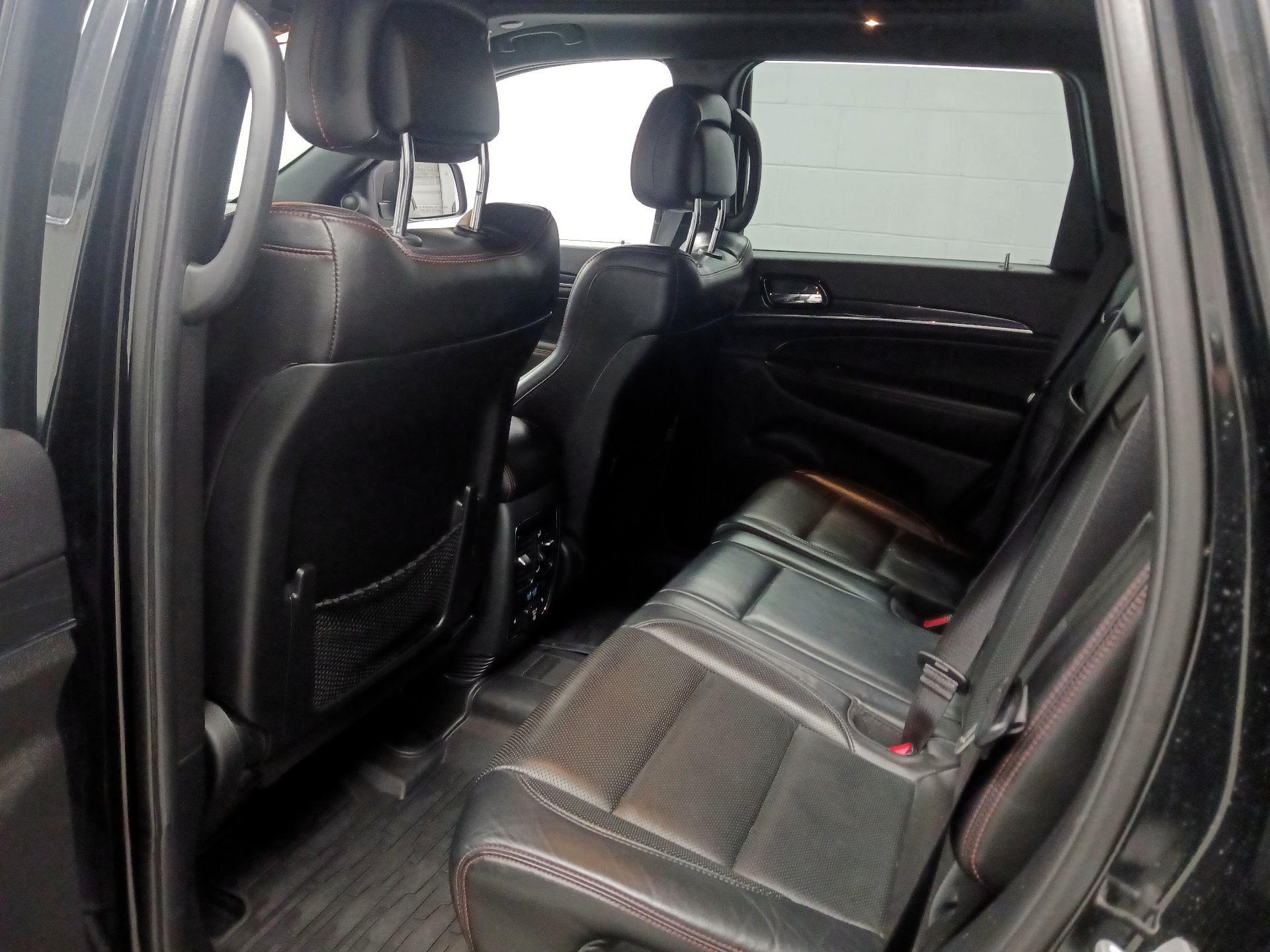 Thumbnail: 2019 Jeep Grand Cherokee - 19