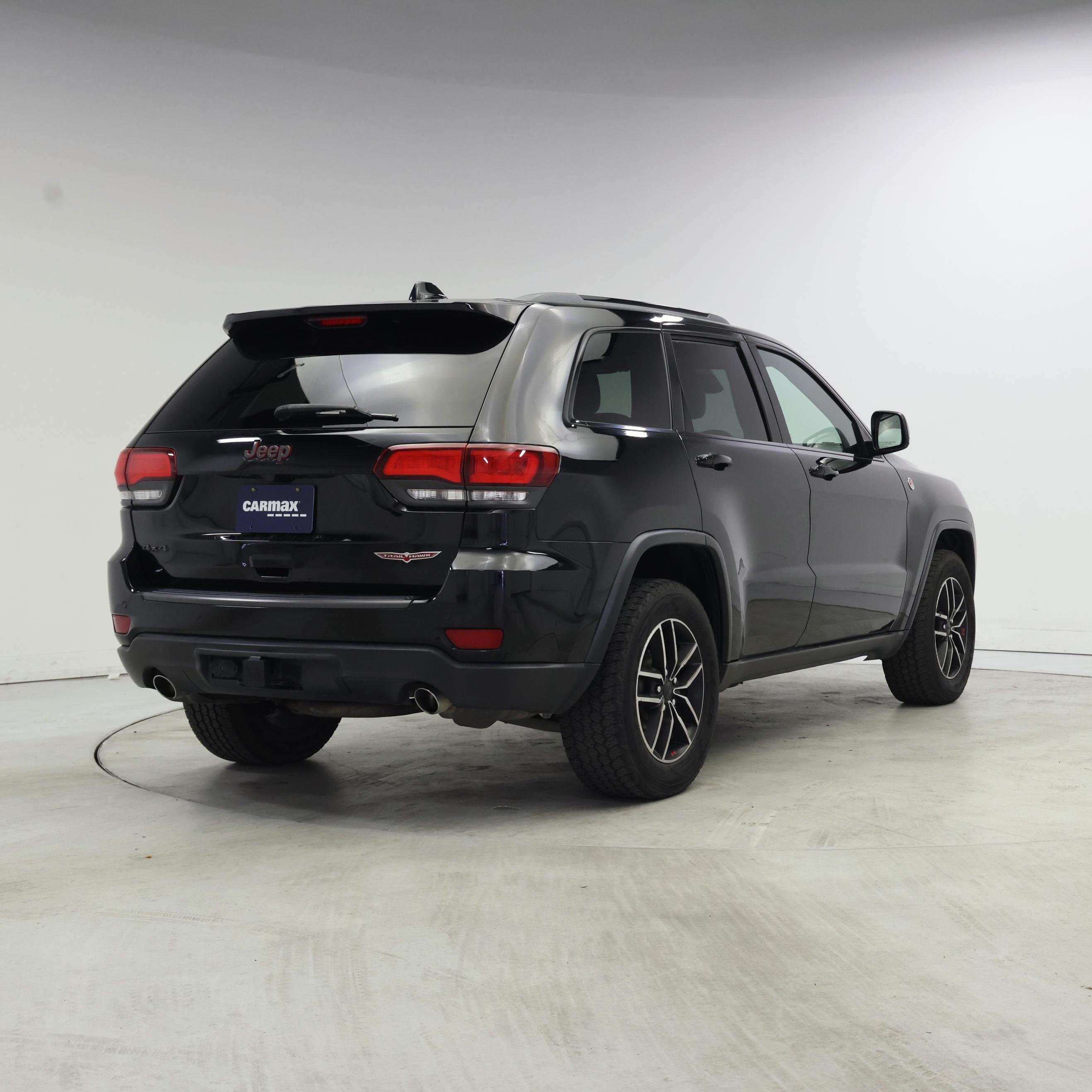 Thumbnail: 2019 Jeep Grand Cherokee - 8