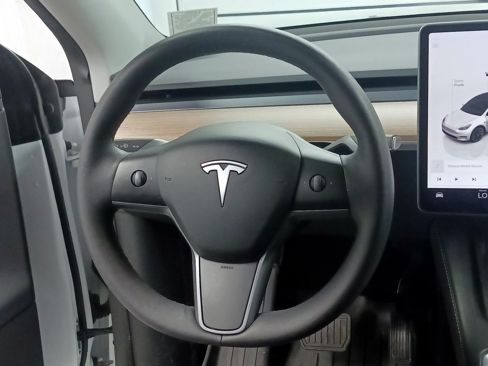 2023 Tesla Model Y Long Range - Photo 11