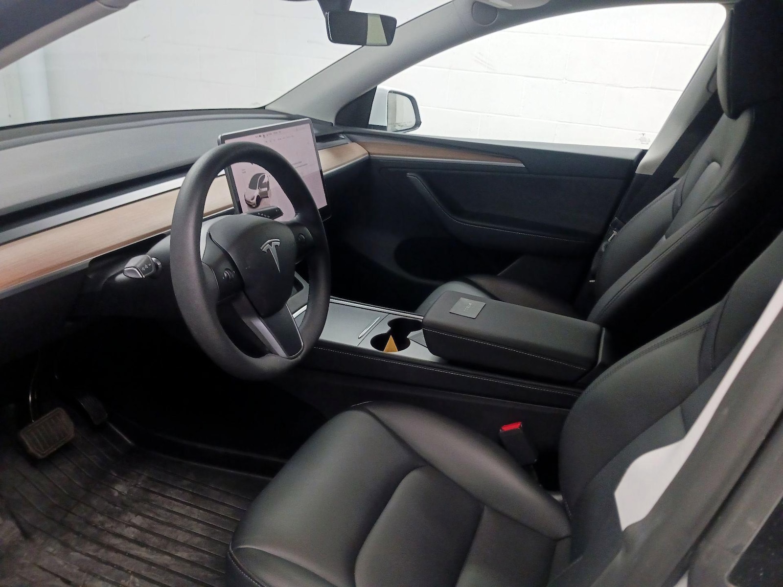 2023 Tesla Model Y Long Range - Photo 12