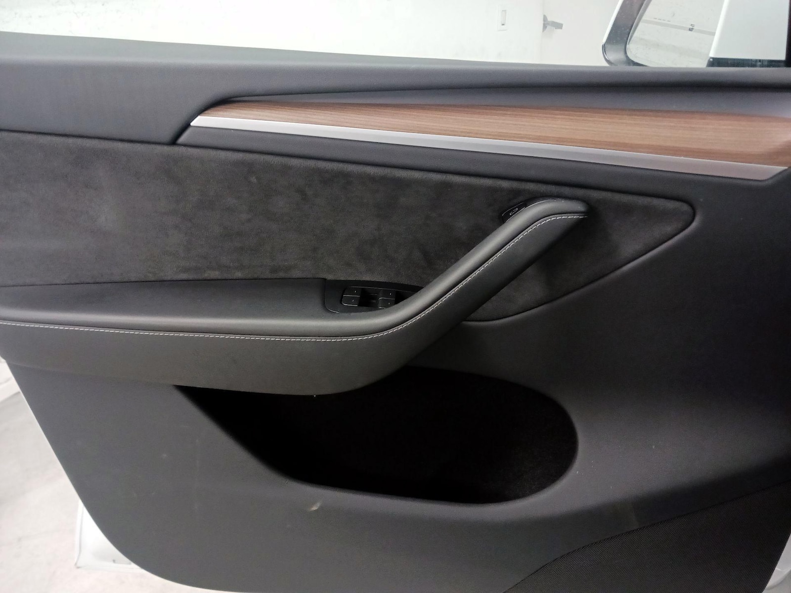 2023 Tesla Model Y Long Range - Photo 13
