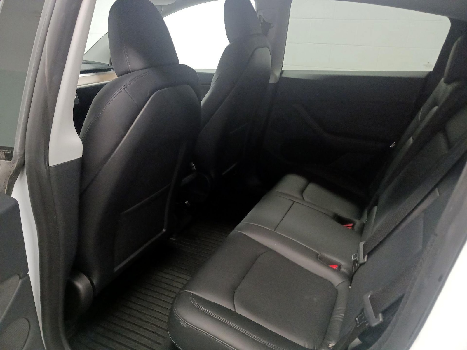 2023 Tesla Model Y Long Range - Photo 17