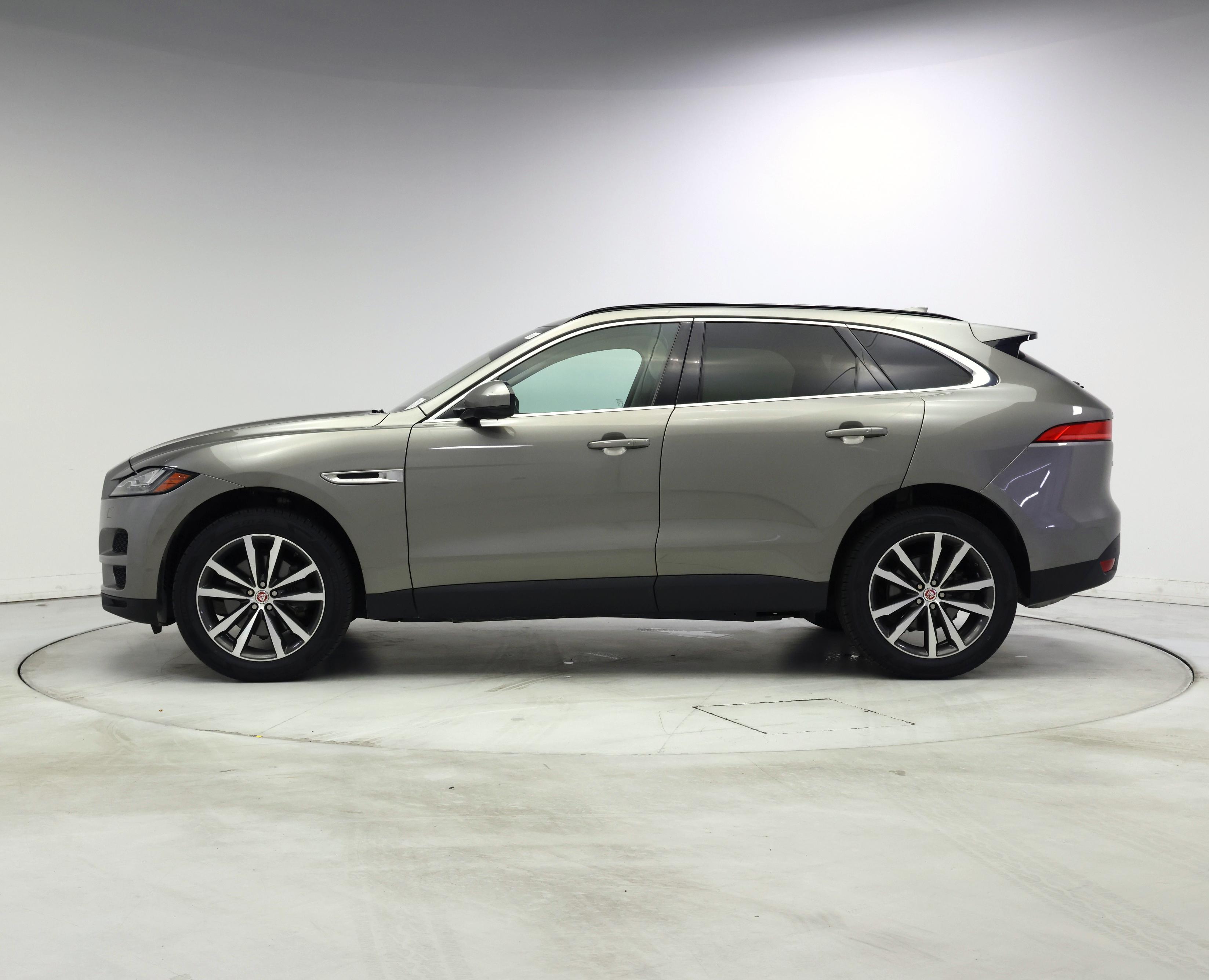 Thumbnail: 2018 Jaguar F-Pace - 3