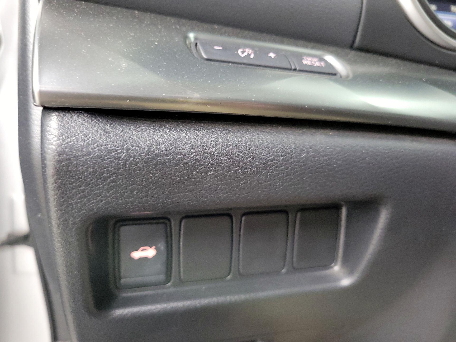 Thumbnail: 2019 Nissan Maxima - 13