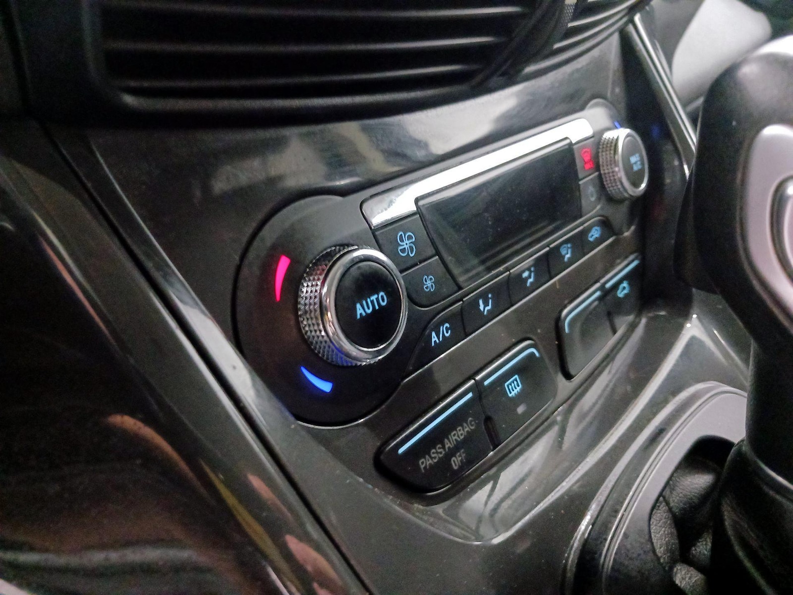2014 Ford Escape Titanium - Photo 15