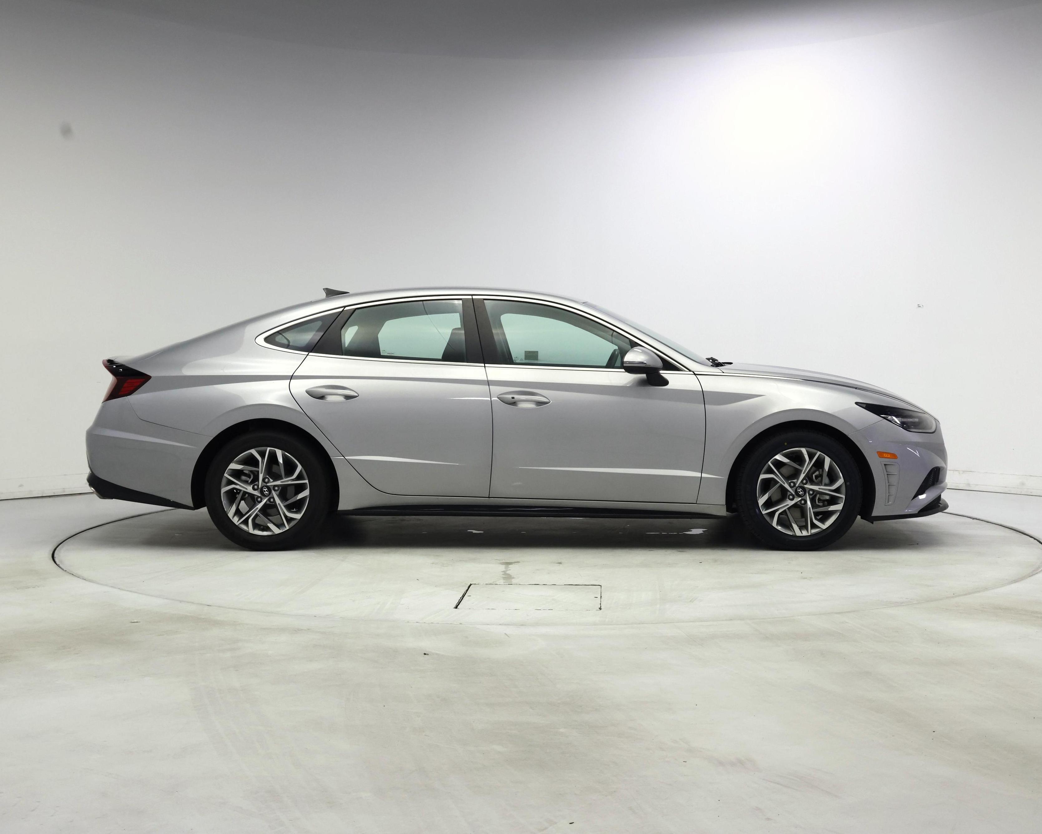 Thumbnail: 2023 Hyundai Sonata - 7