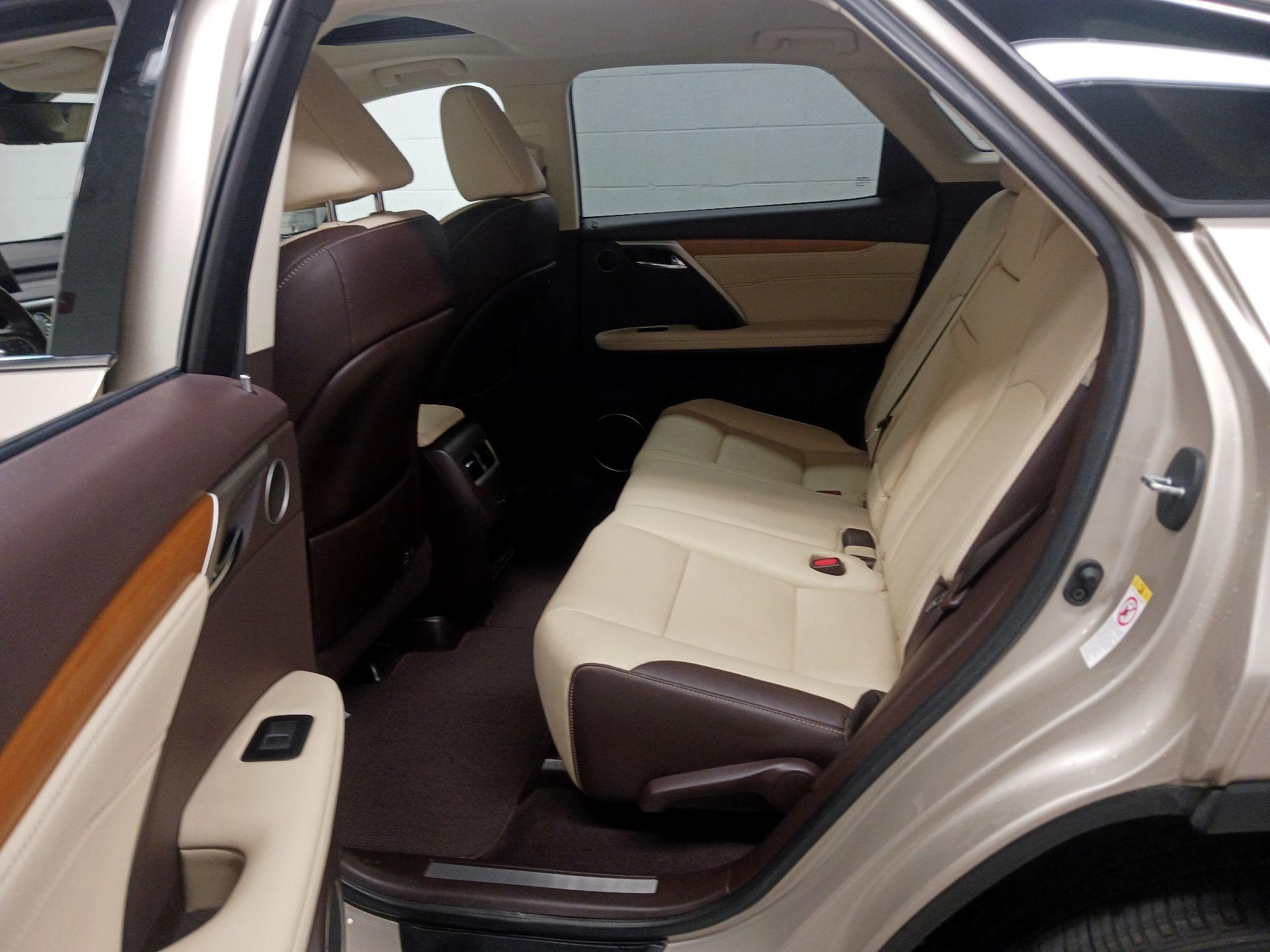 Thumbnail: 2019 Lexus RX - 17