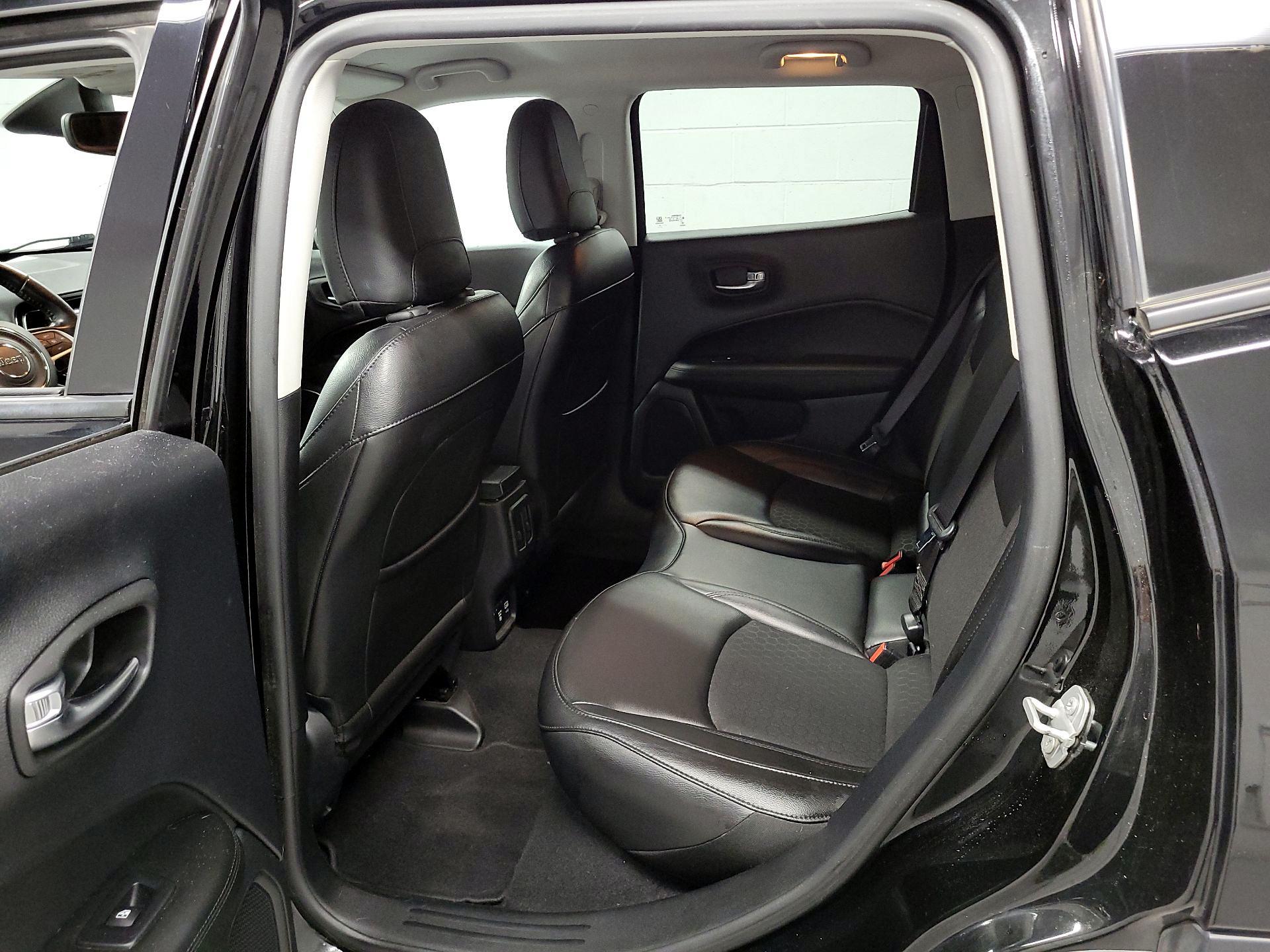 Thumbnail: 2020 Jeep Compass - 20