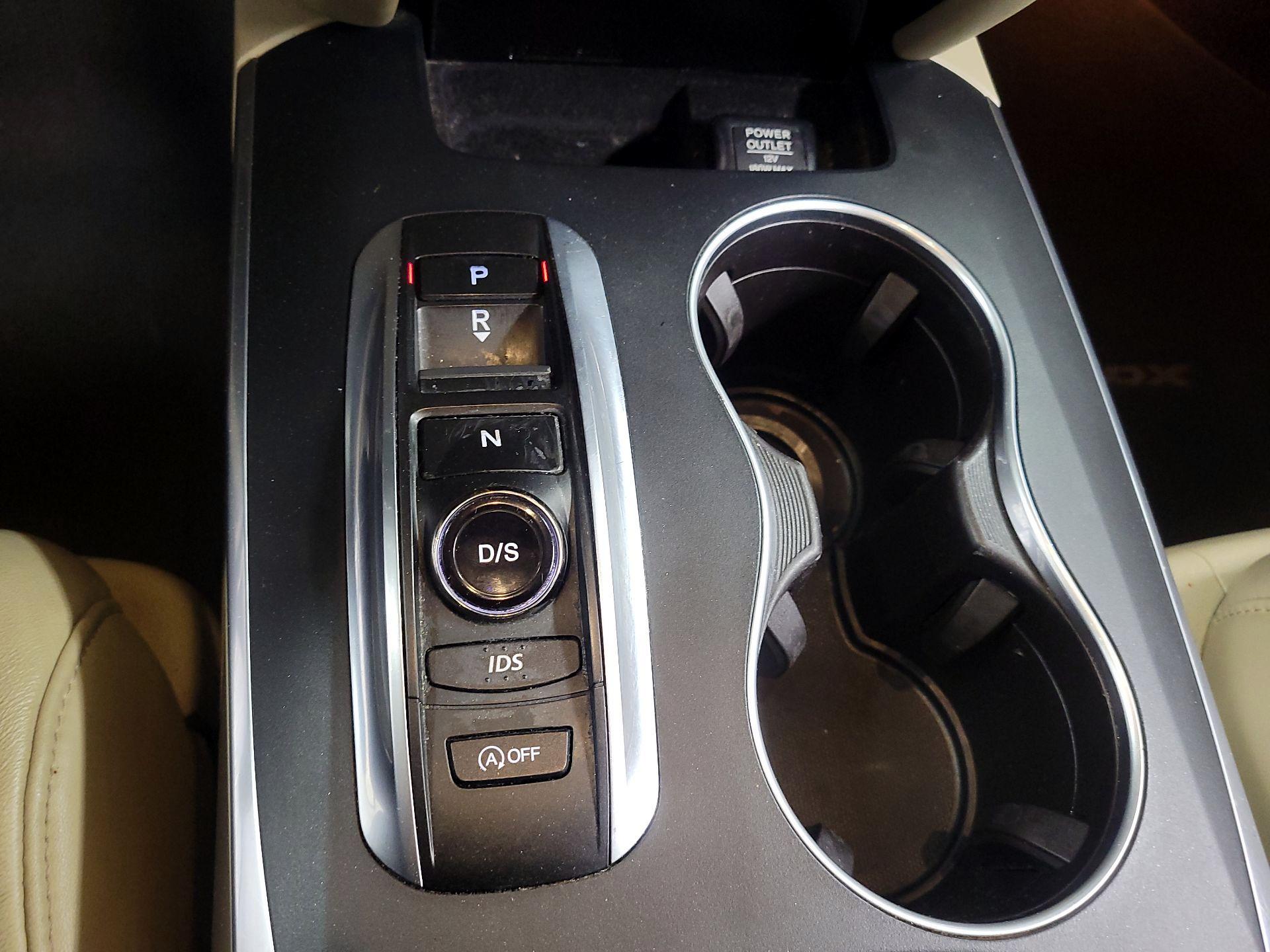 Thumbnail: 2016 Acura MDX - 15
