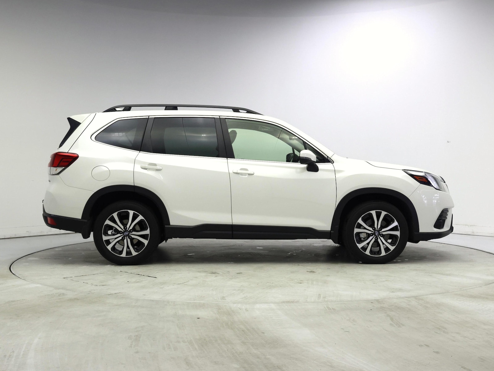 2023 Subaru Forester Limited - Photo 8