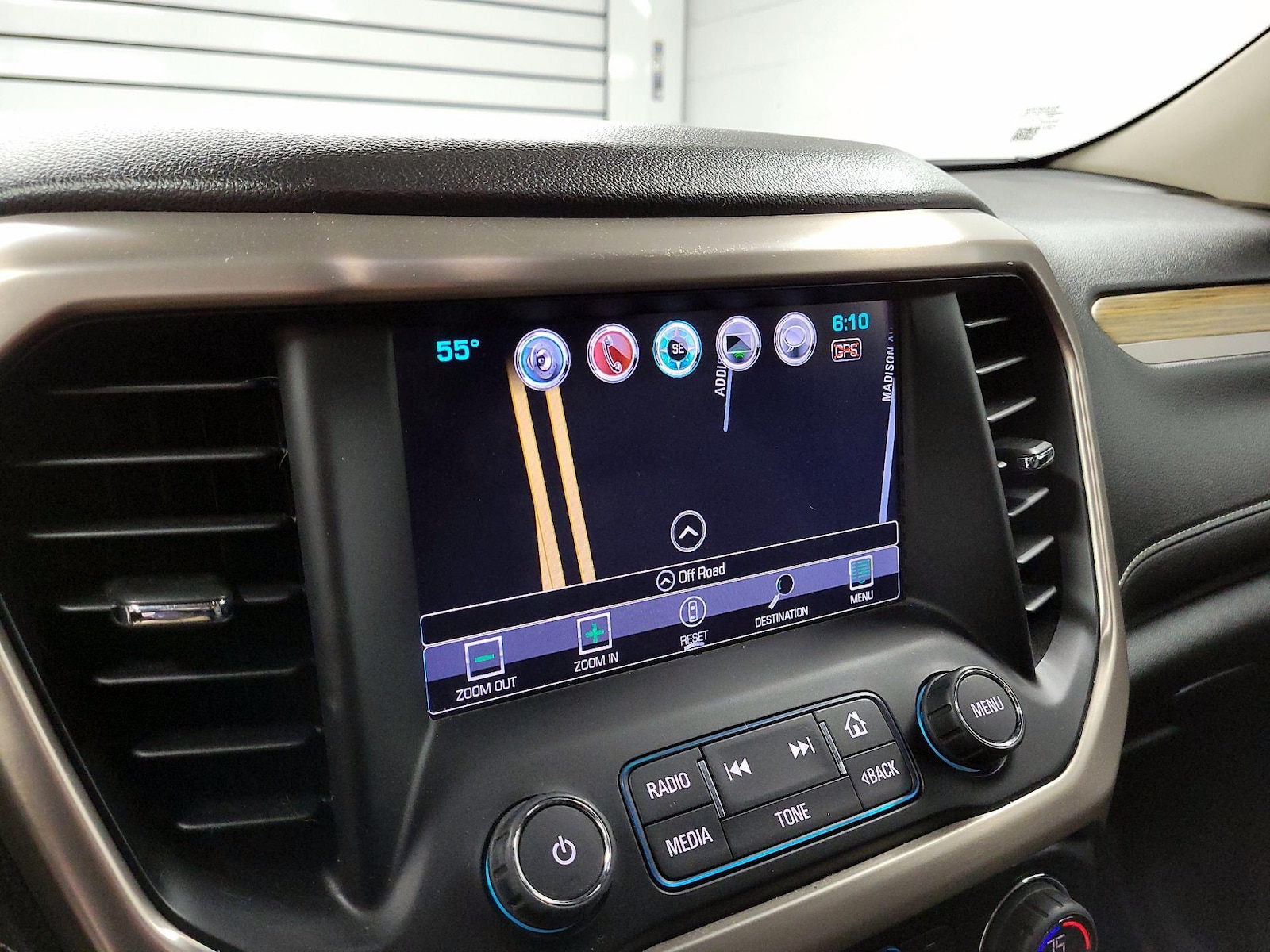 2017 GMC Acadia Denali - Photo 15