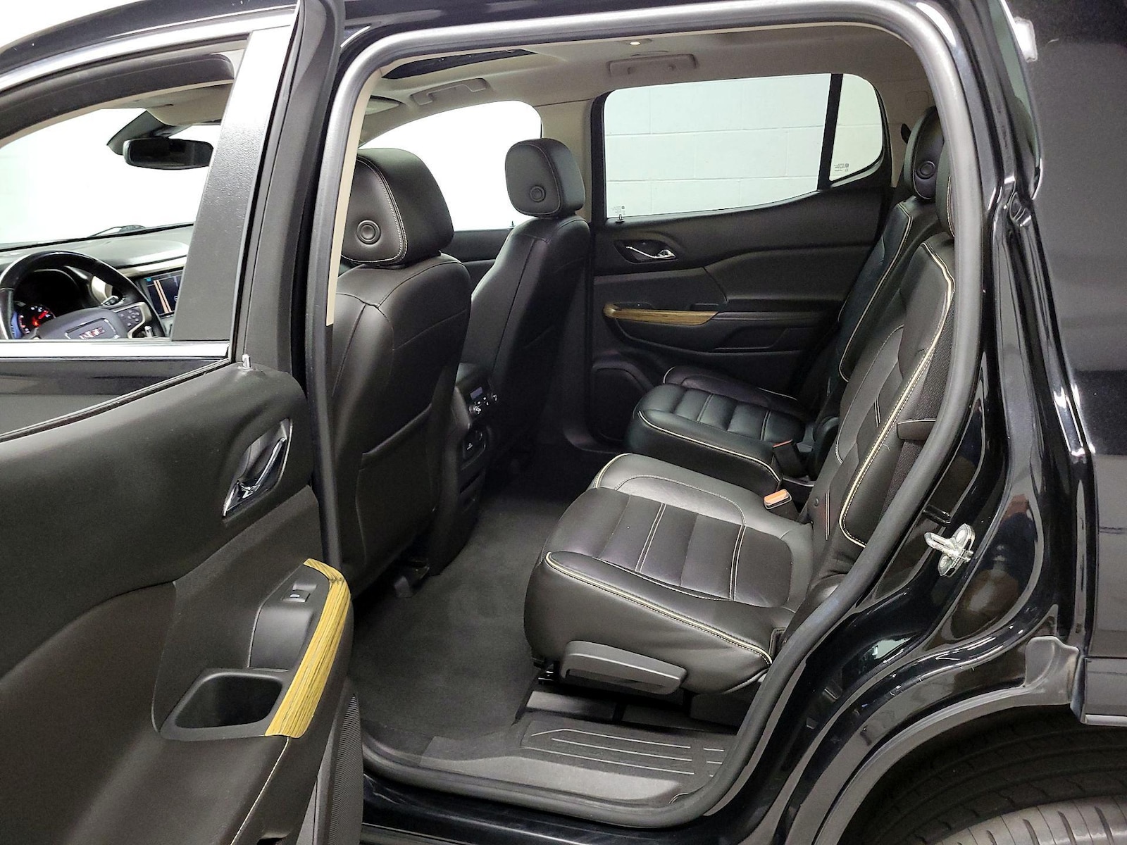 2017 GMC Acadia Denali - Photo 22