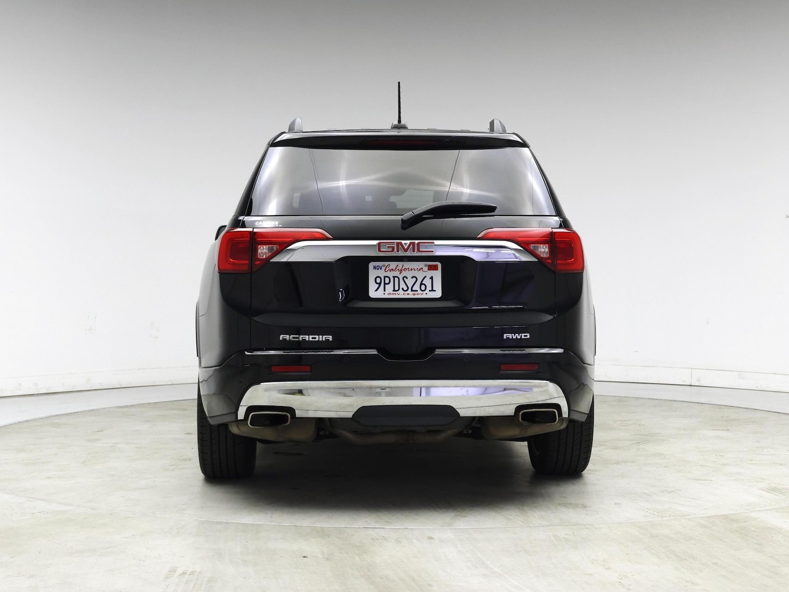 2017 GMC Acadia Denali - Photo 7