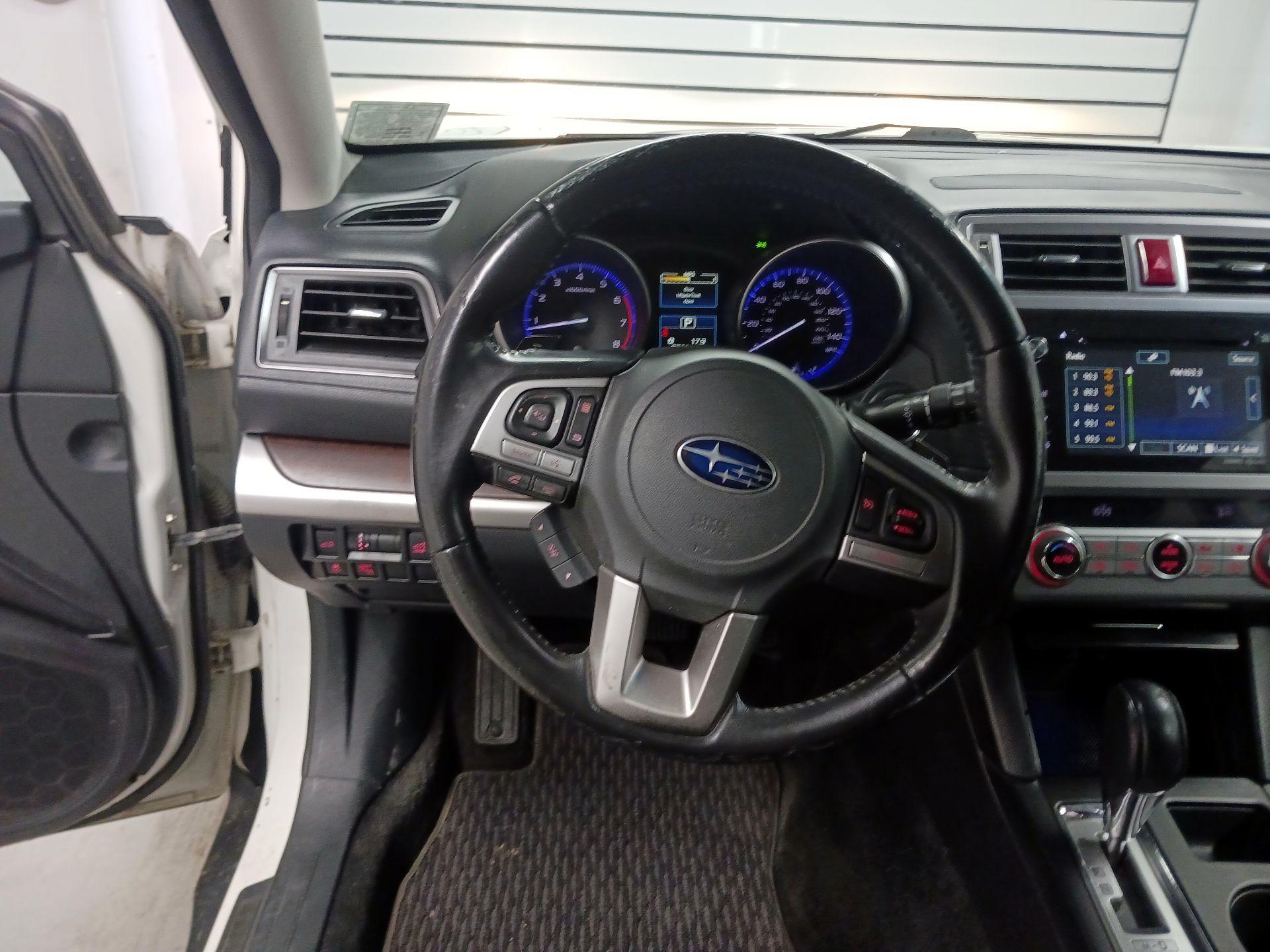 Thumbnail: 2015 Subaru Outback - 10