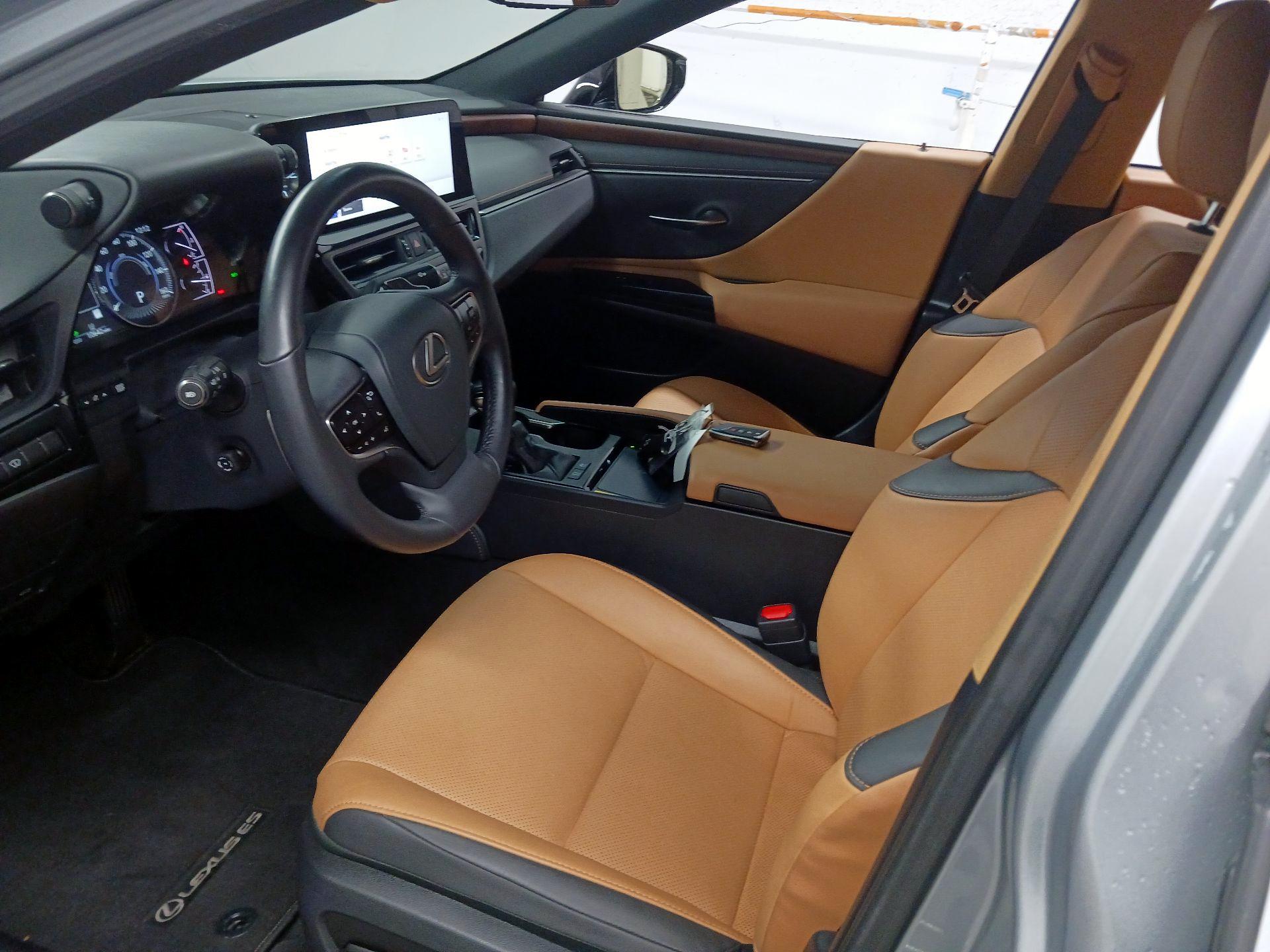 Thumbnail: 2025 Lexus ES - 11