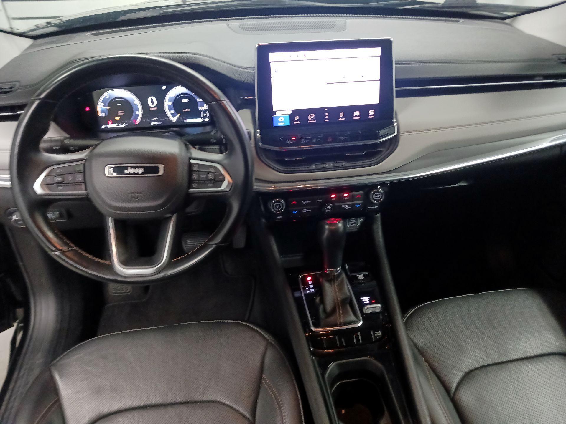 Thumbnail: 2022 Jeep Compass - 9
