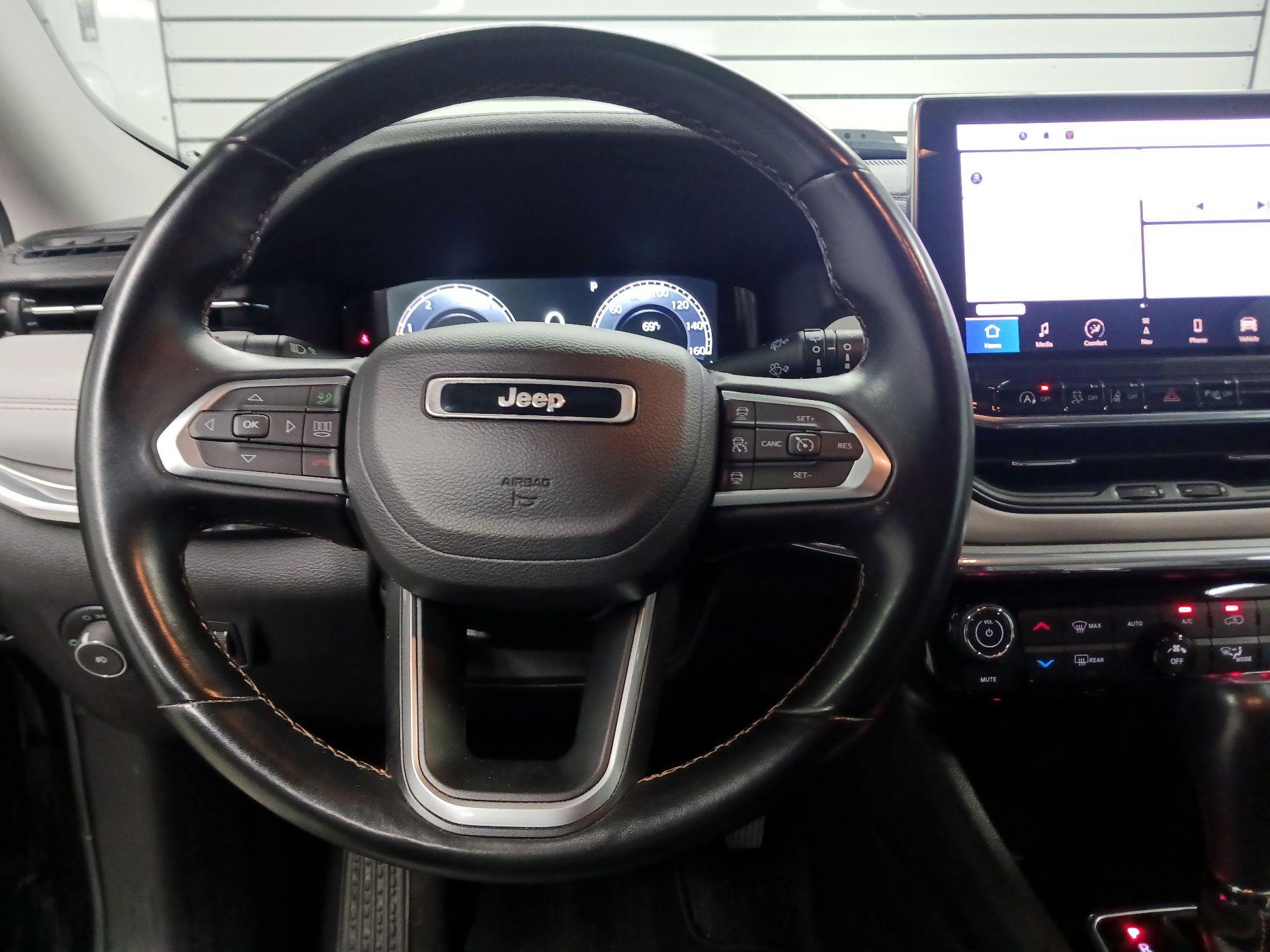 Thumbnail: 2022 Jeep Compass - 10