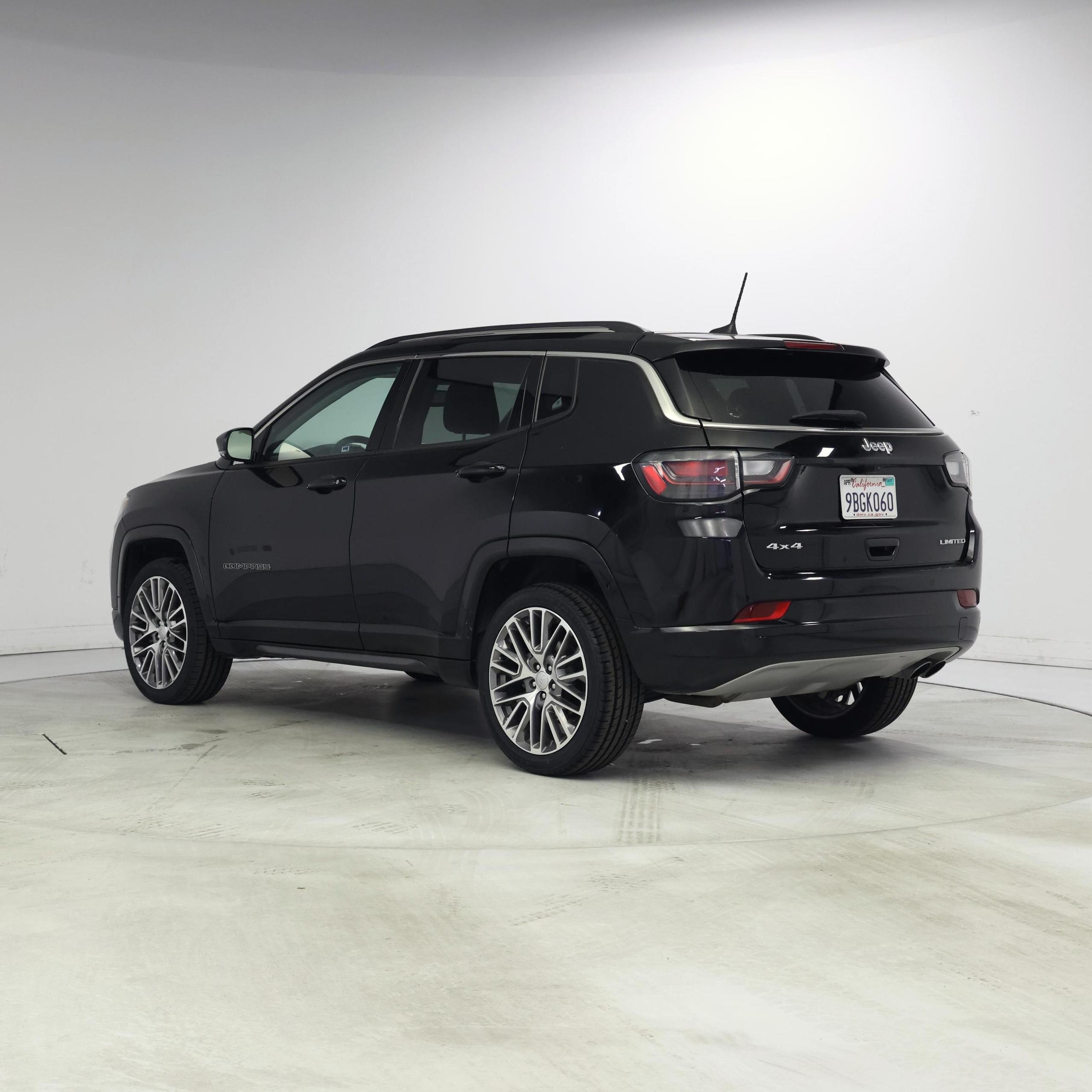 Thumbnail: 2022 Jeep Compass - 2