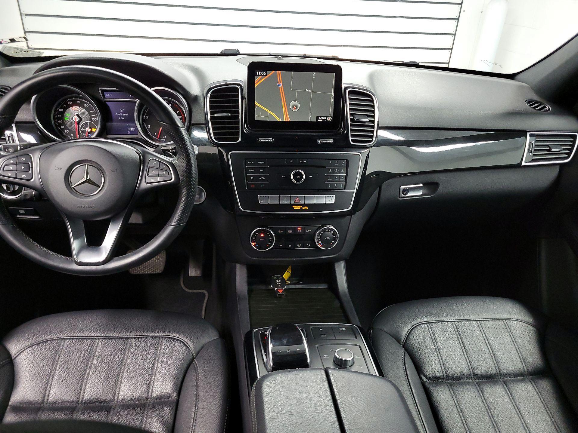 Thumbnail: 2016 Mercedes-Benz GLE - 9