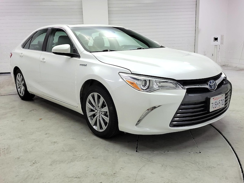 2017 Toyota Camry Hybrid XLE