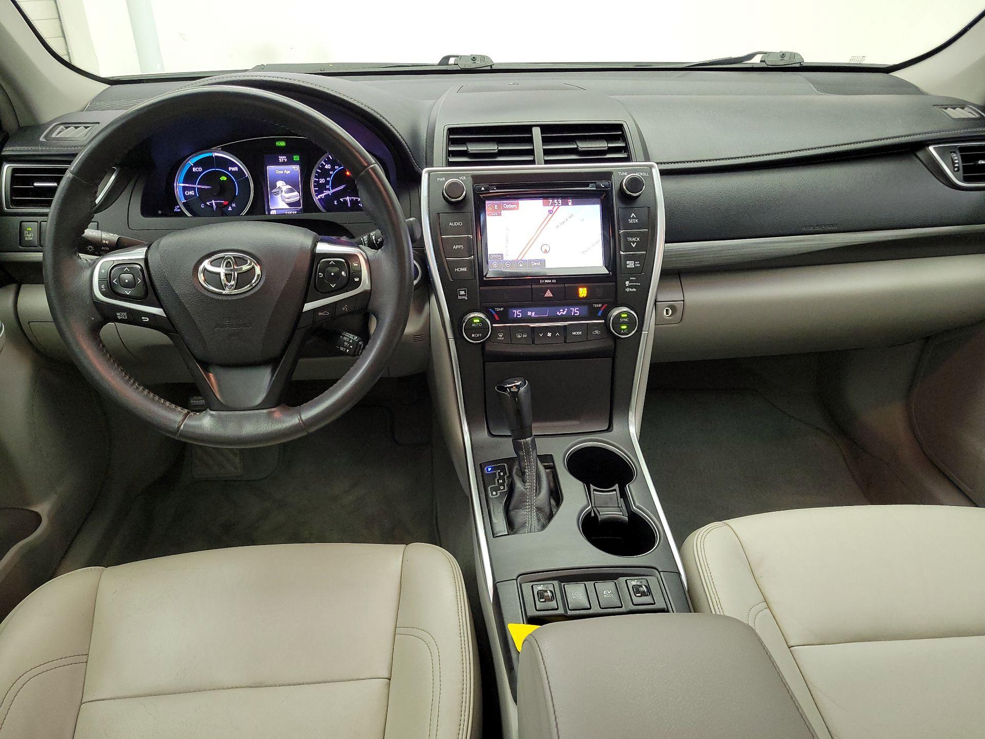 Thumbnail: 2017 Toyota Camry - 8