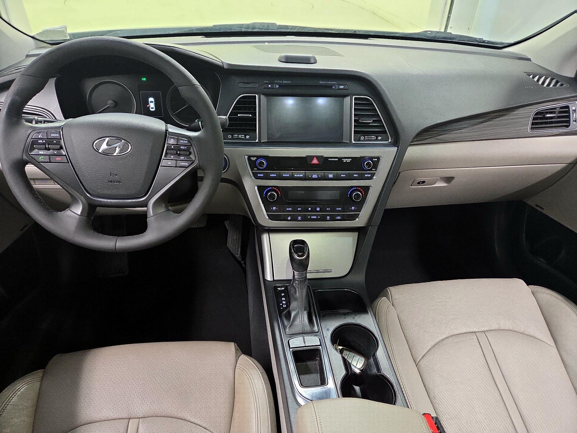 Thumbnail: 2015 Hyundai Sonata - 9