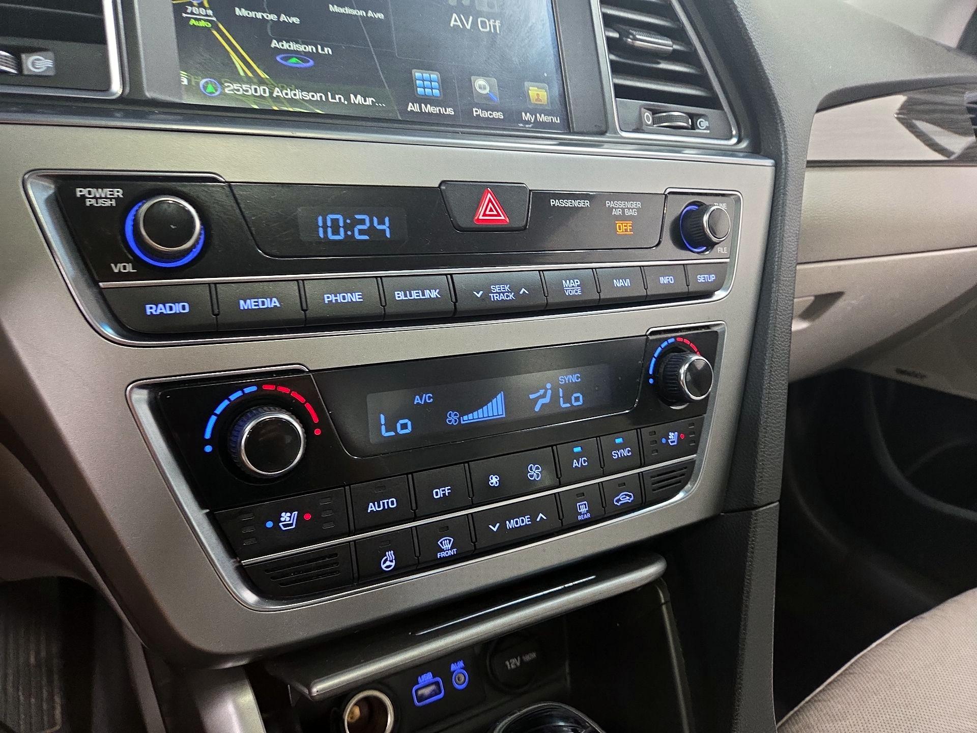 Thumbnail: 2015 Hyundai Sonata - 14