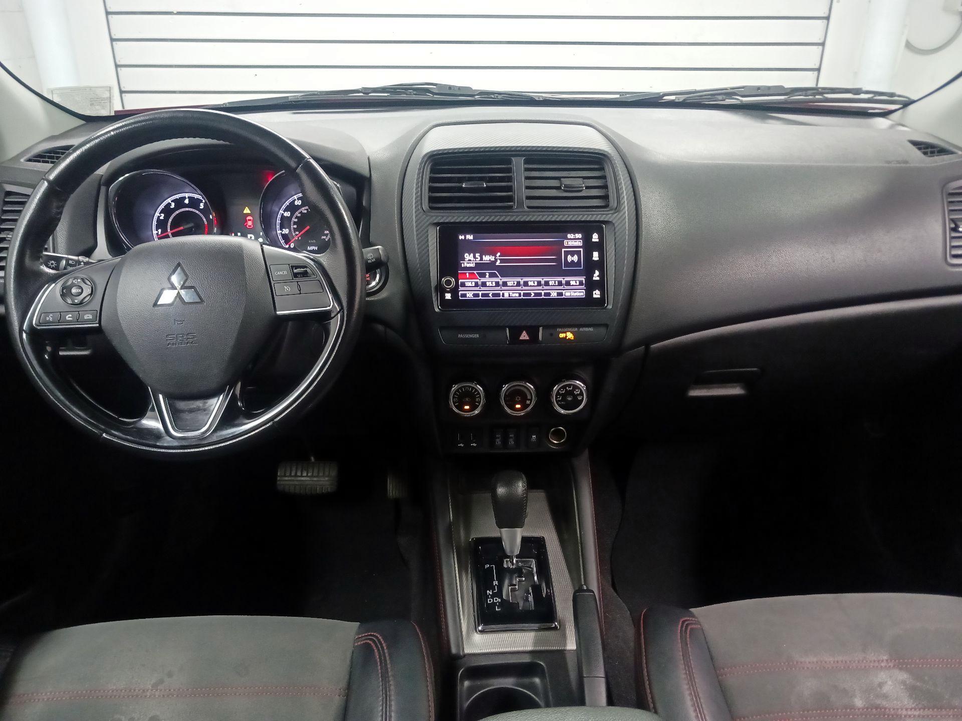 Thumbnail: 2018 Mitsubishi Outlander Sport - 8