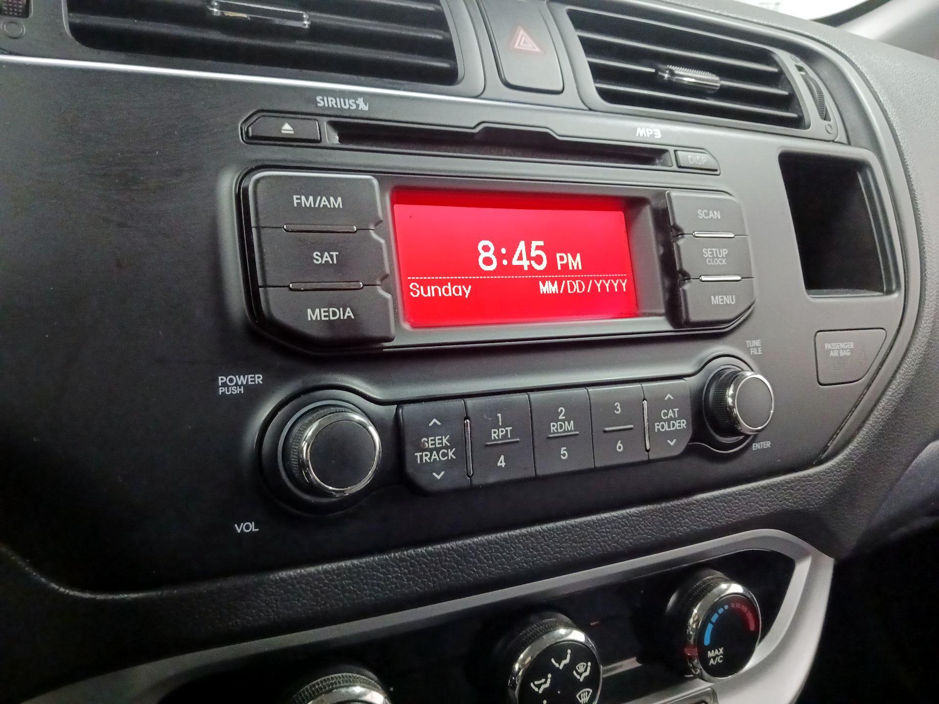 Thumbnail: 2015 Kia Rio - 12