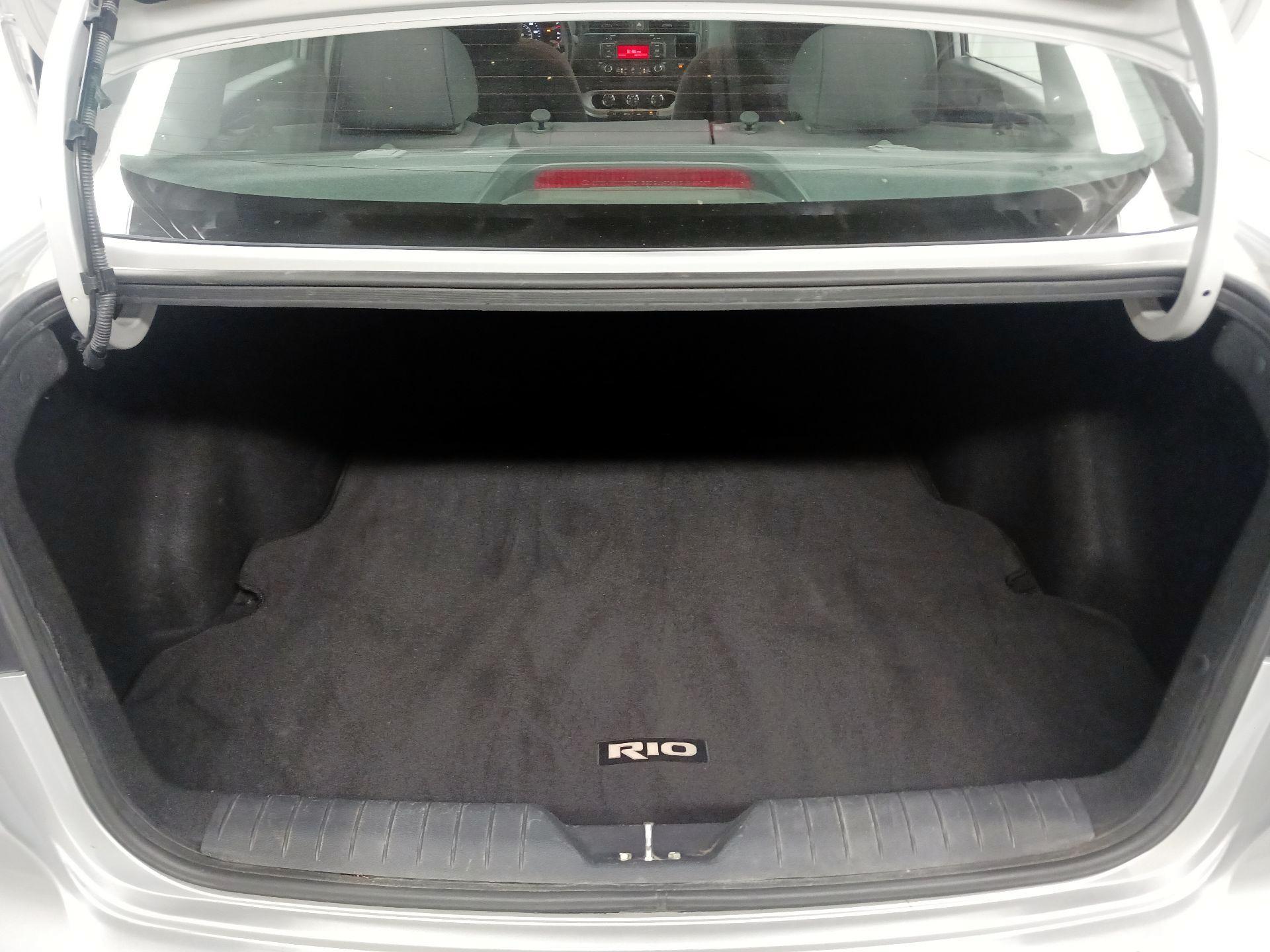 Thumbnail: 2015 Kia Rio - 17