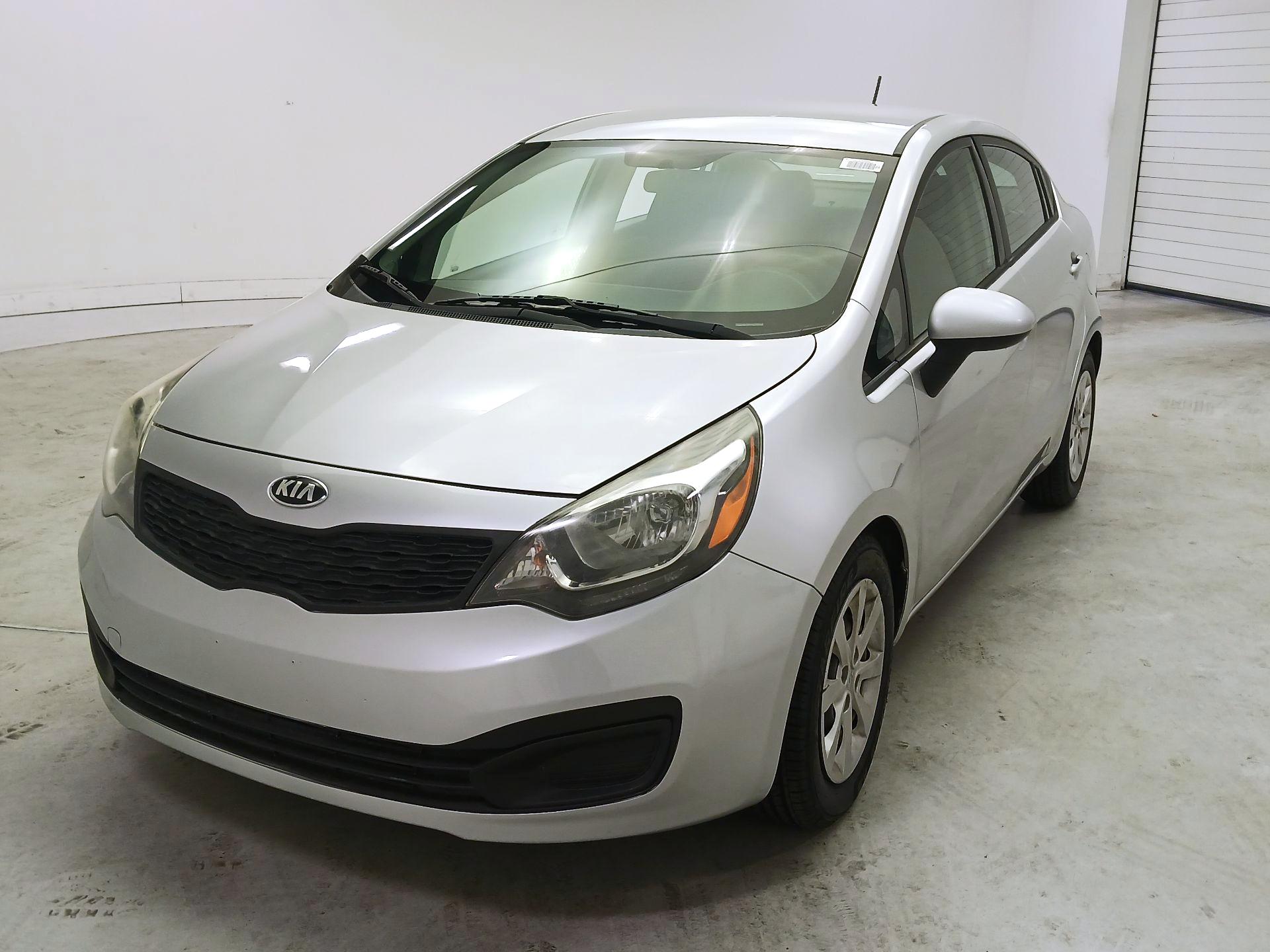 Thumbnail: 2015 Kia Rio - 3