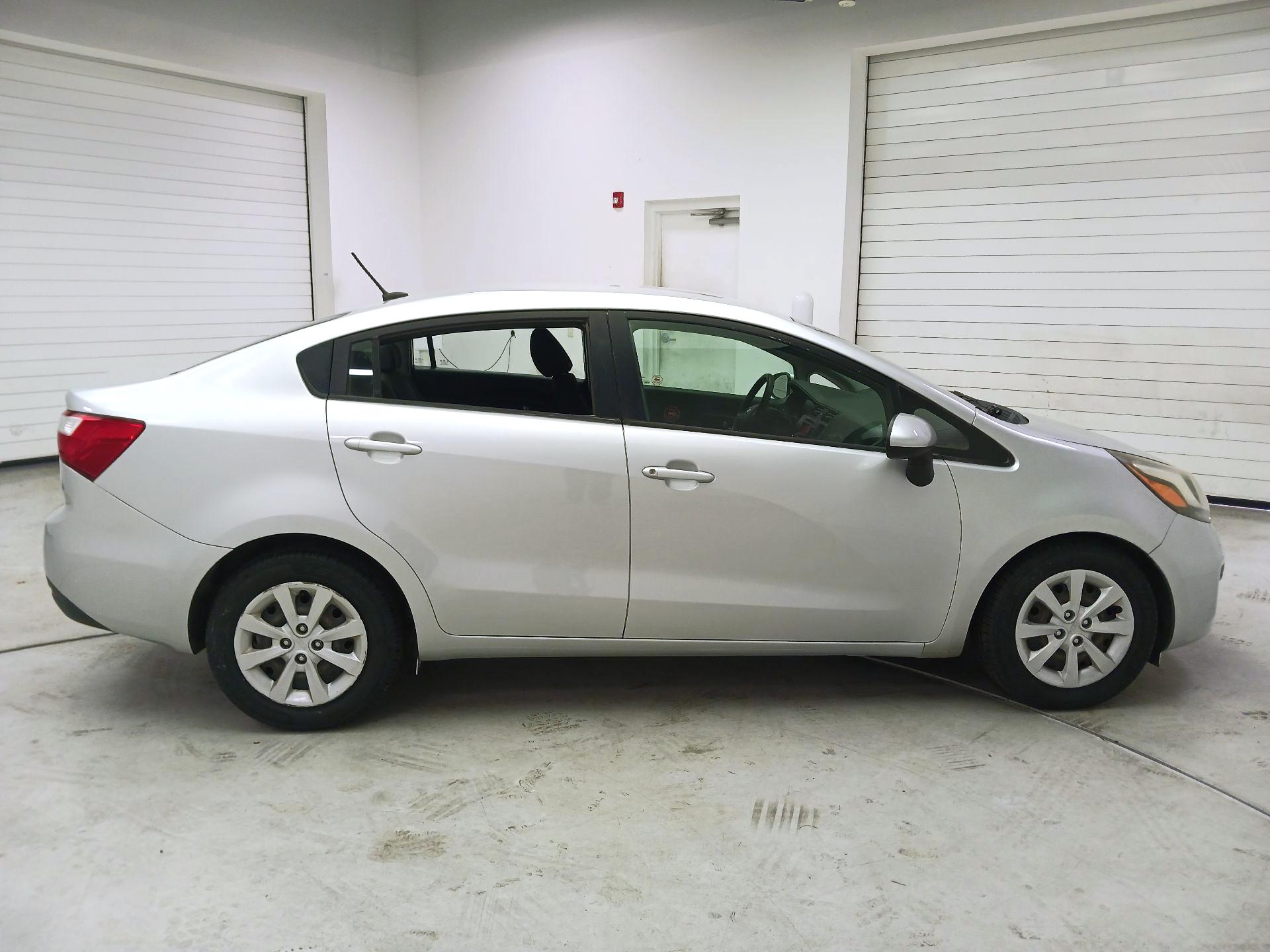 Thumbnail: 2015 Kia Rio - 4