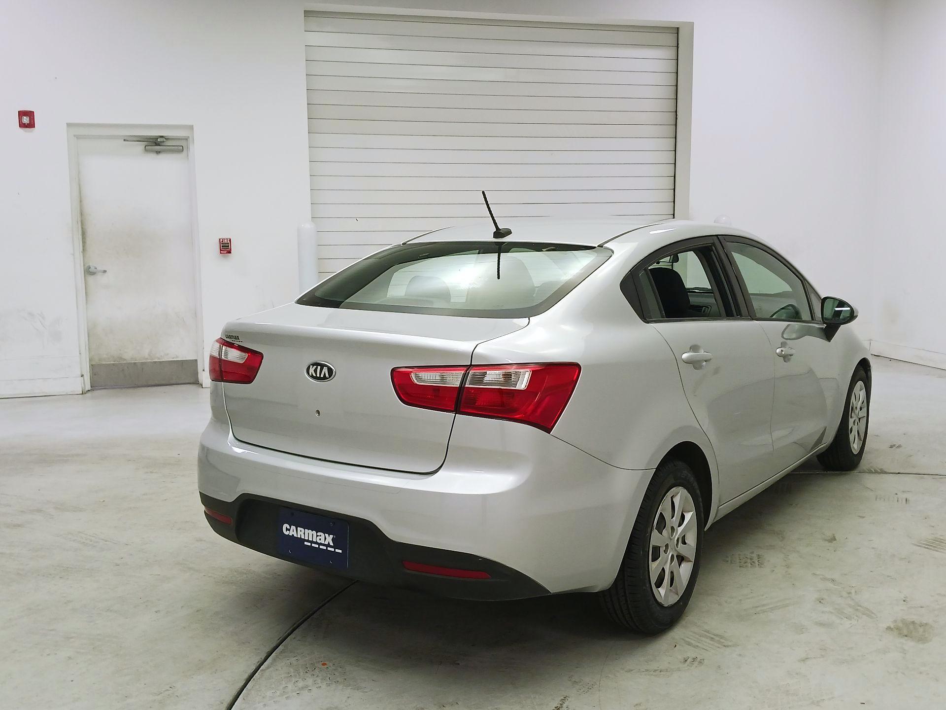 Thumbnail: 2015 Kia Rio - 5