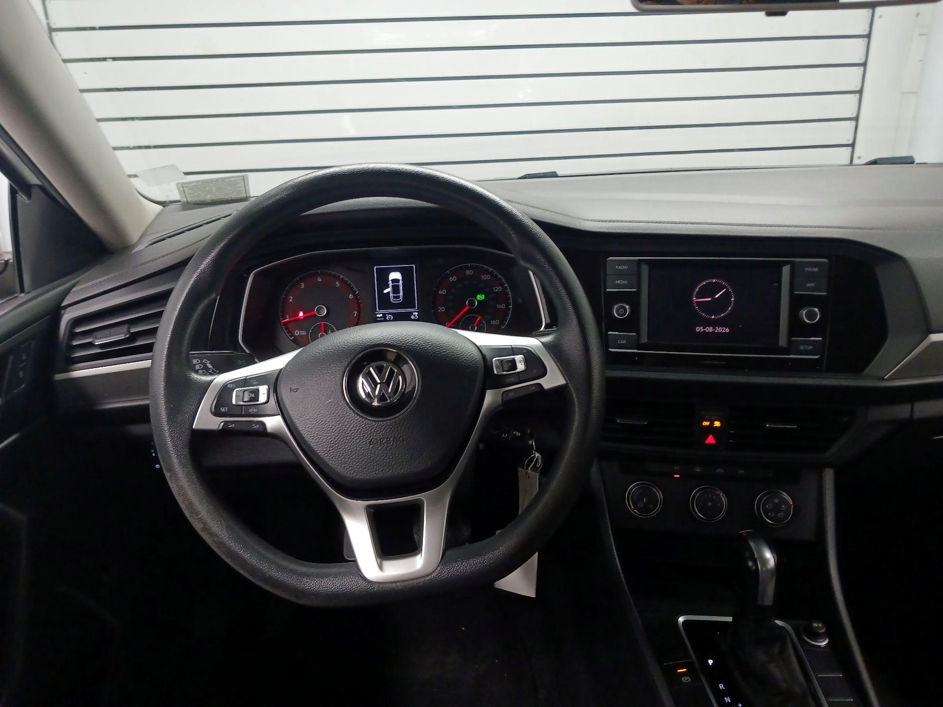 Thumbnail: 2019 Volkswagen Jetta - 10