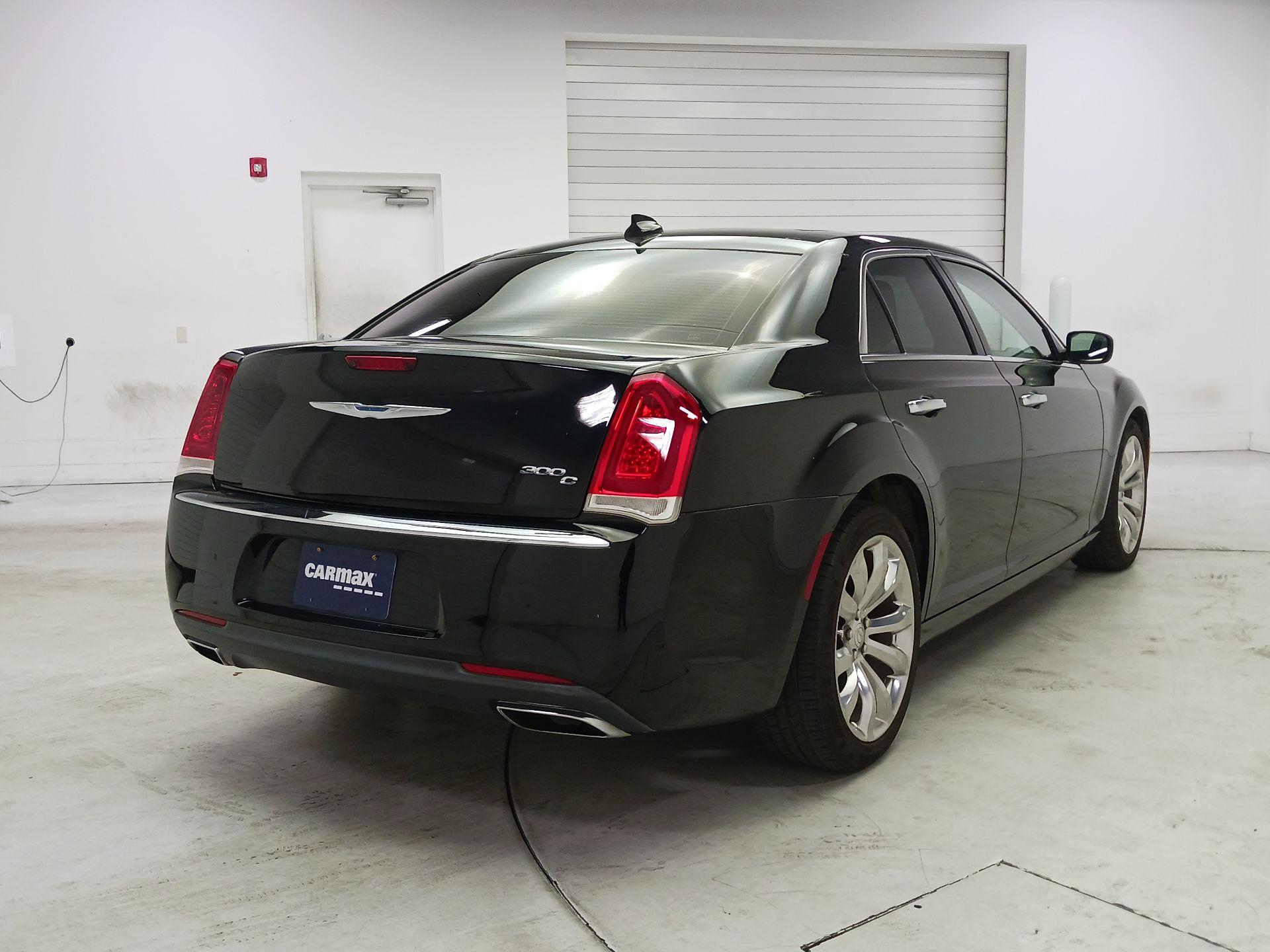 Thumbnail: 2017 Chrysler 300 - 5
