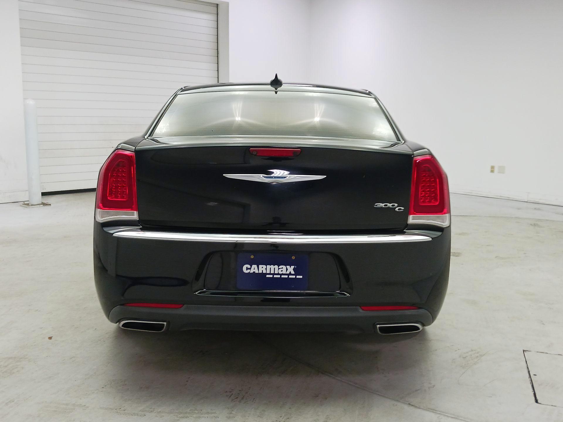 Thumbnail: 2017 Chrysler 300 - 6