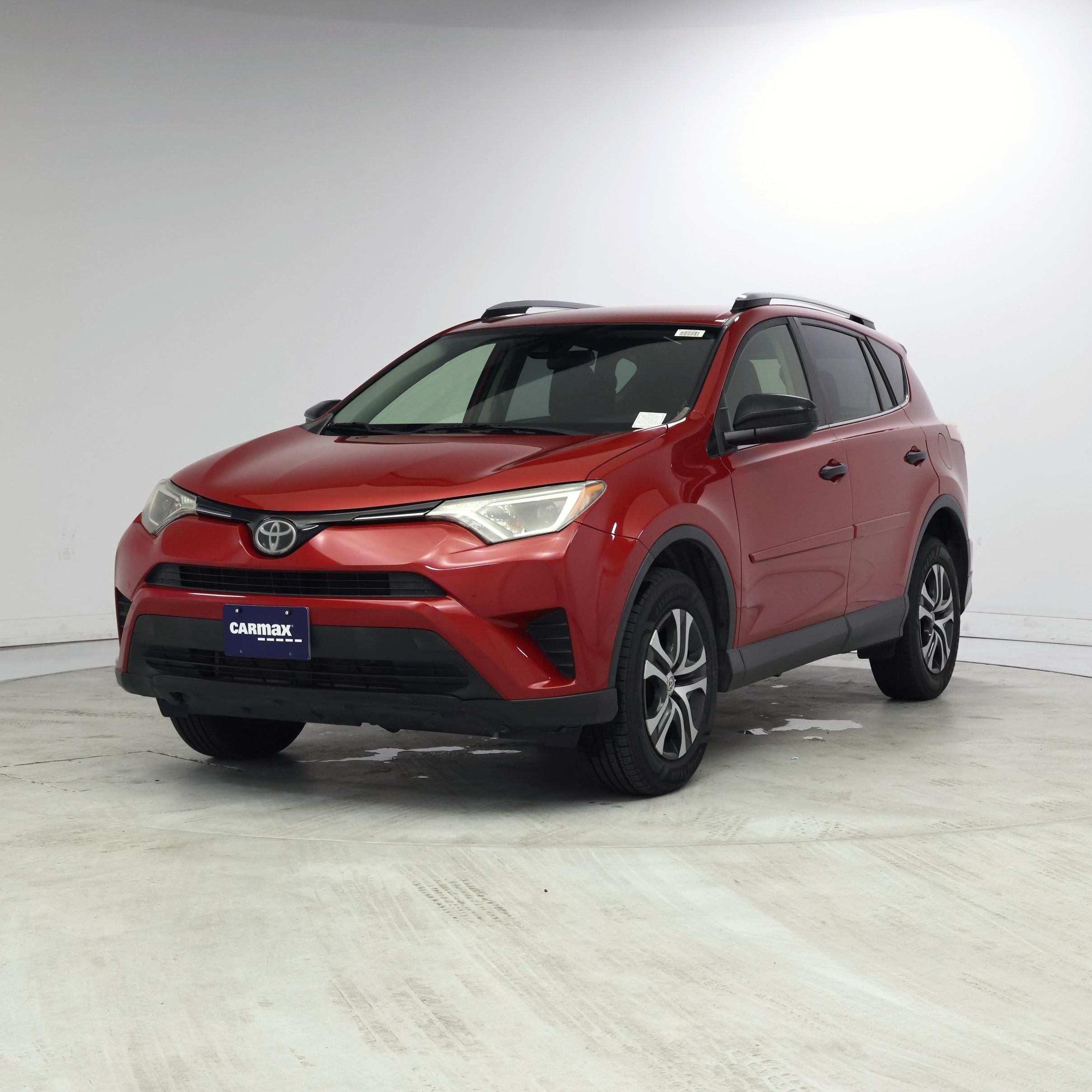 Thumbnail: 2017 Toyota RAV4 - 4